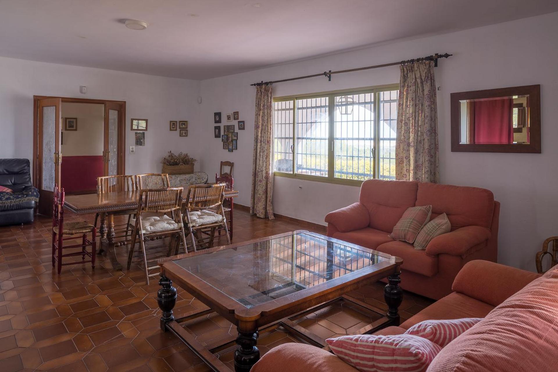 House -Sleeps 8-Natural Pool-Pet Friendly