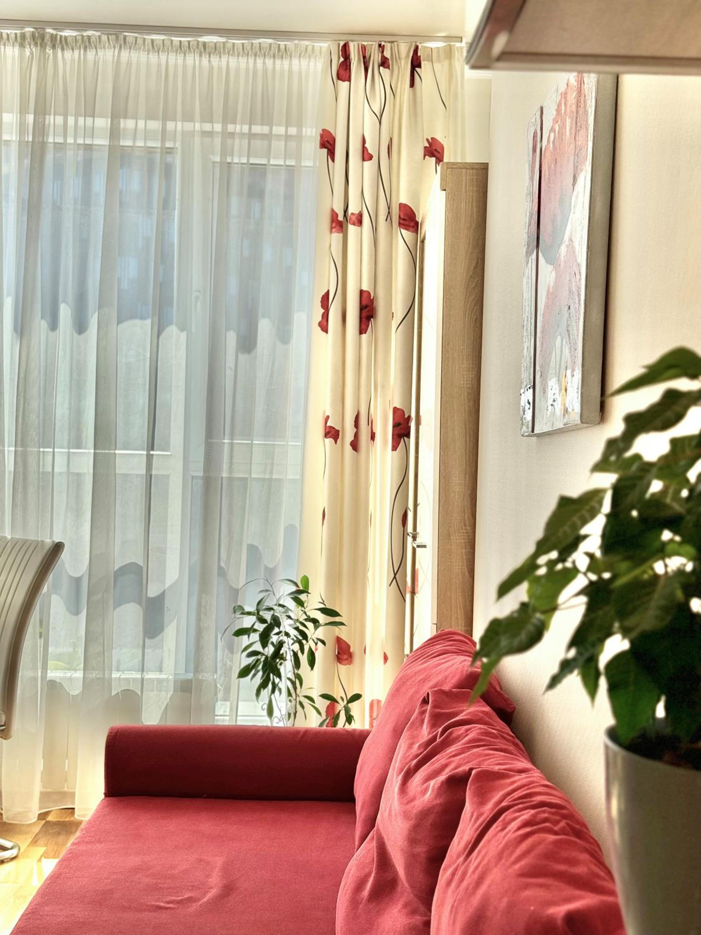 Sunny & Comfort Apartment next to Tech Park for 4 Guests