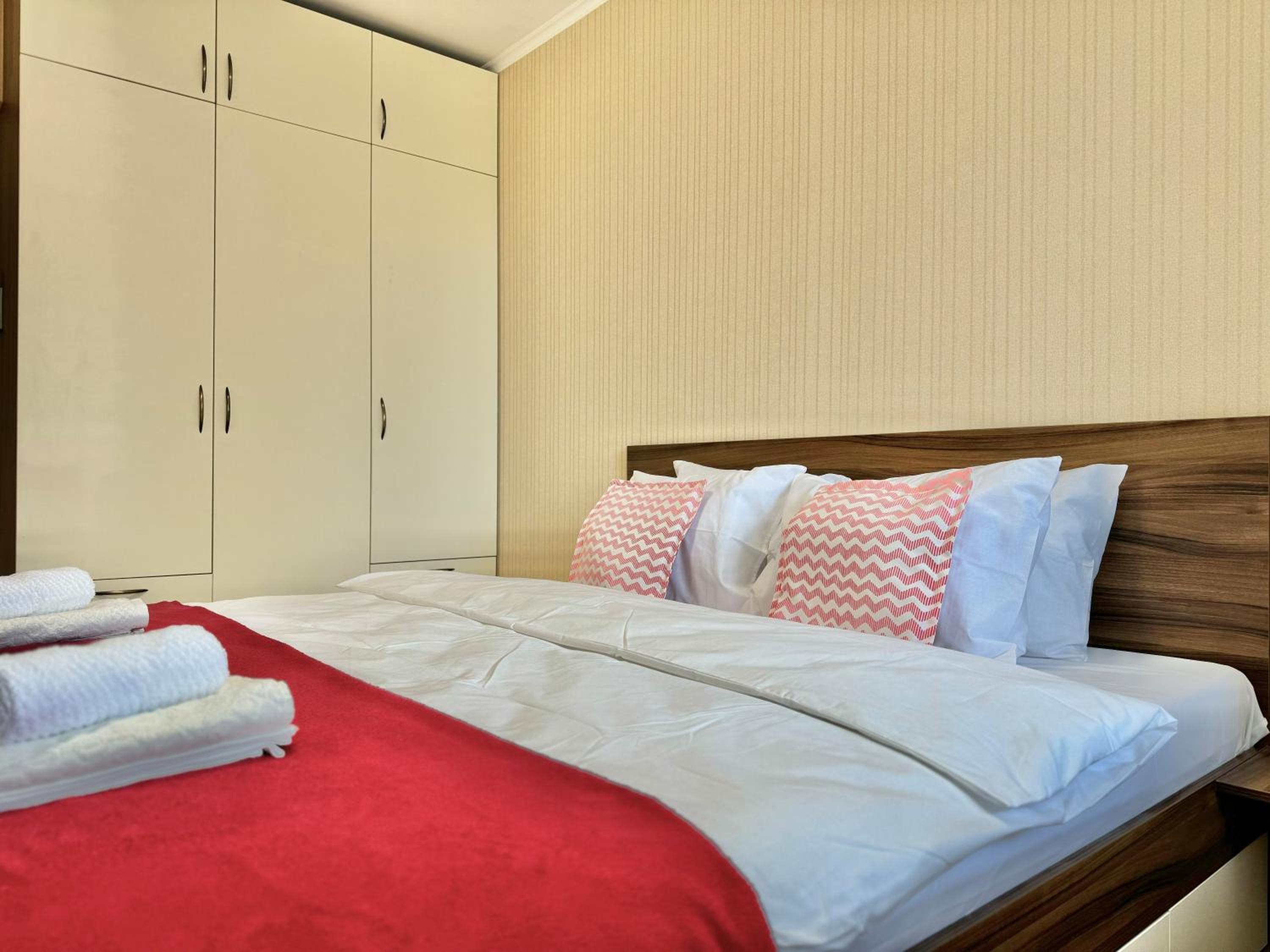 Sunny & Comfort Apartment next to Tech Park for 4 Guests