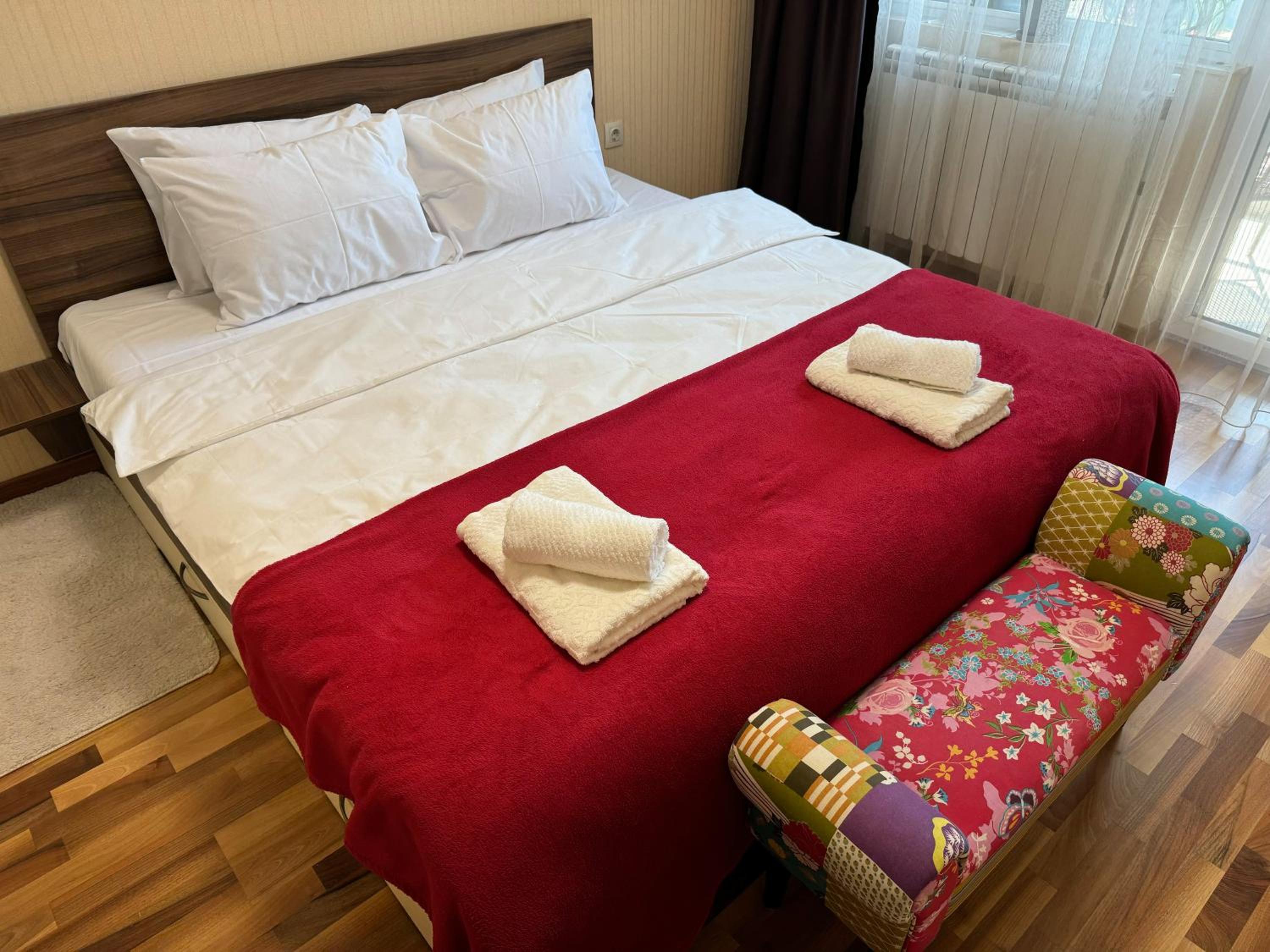 Sunny & Comfort Apartment next to Tech Park for 4 Guests