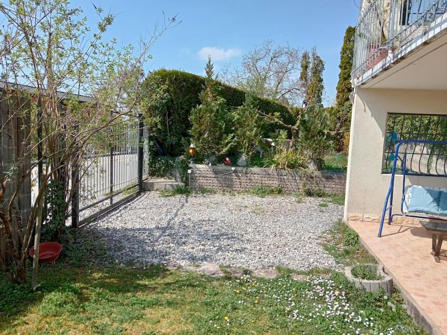 Appartement avec jardin privé à Montreux 100mt du lac
