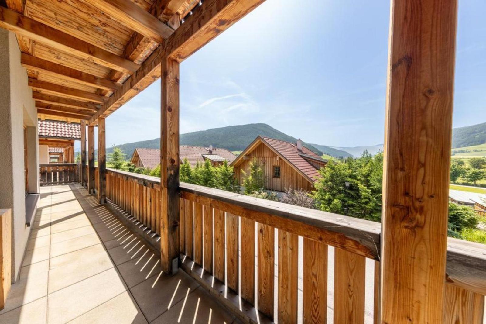 Panorama Chalet Grau