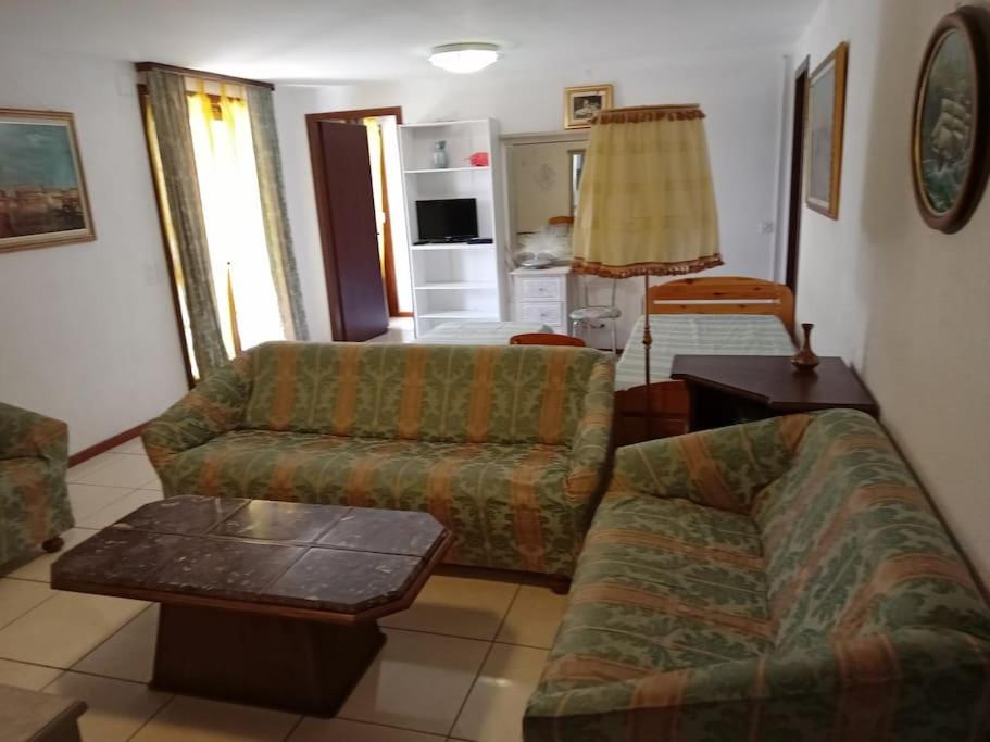 Appartement avec jardin privé à Montreux 100mt du lac