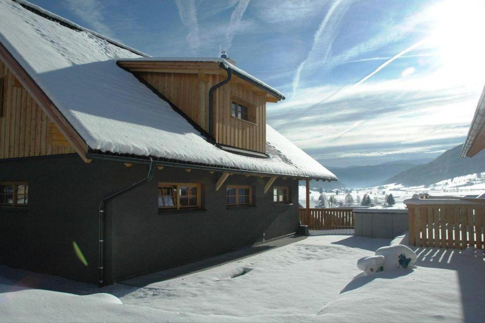 Panorama Chalet Grau XL