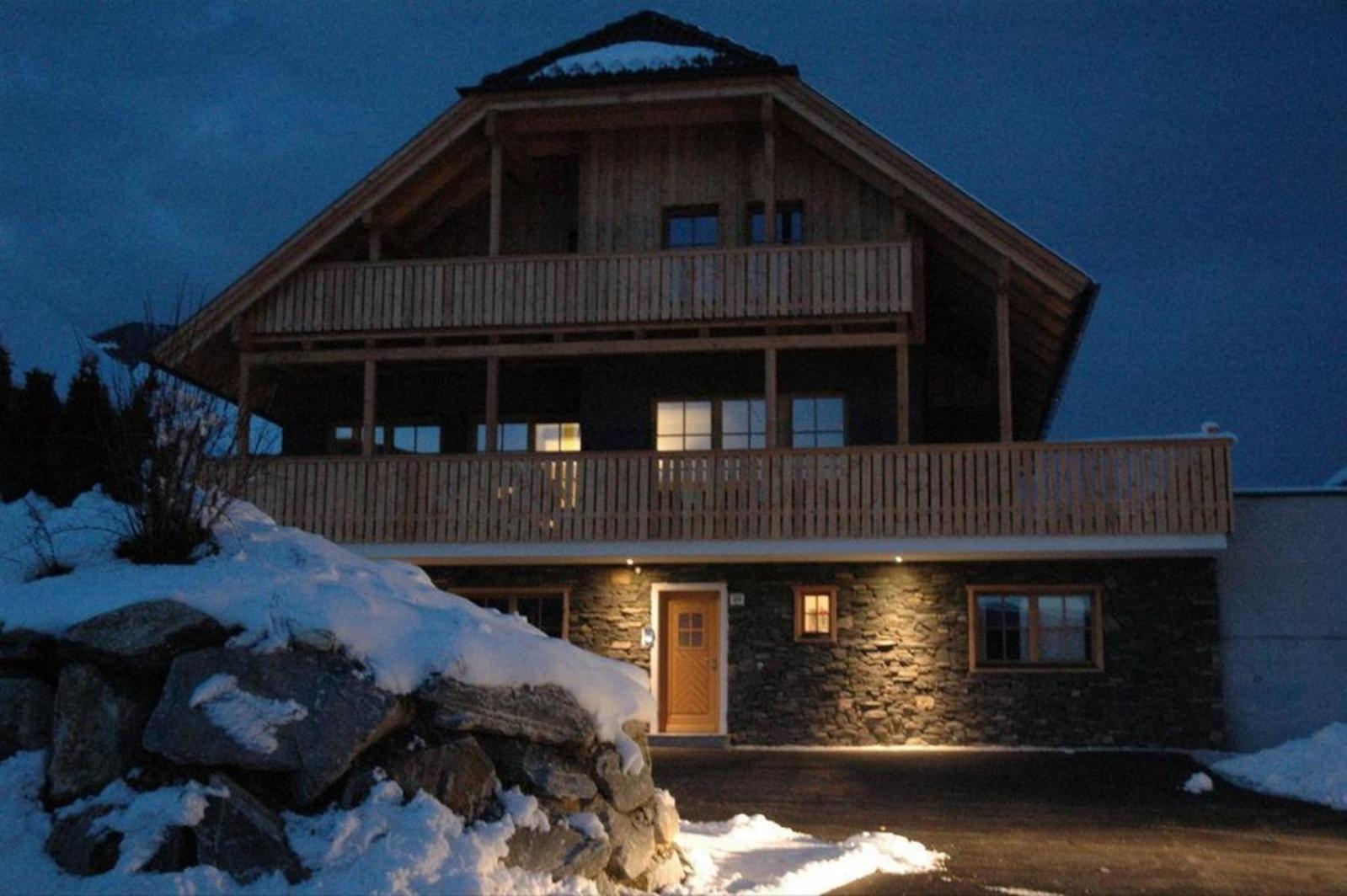 Panorama Chalet Grau XL