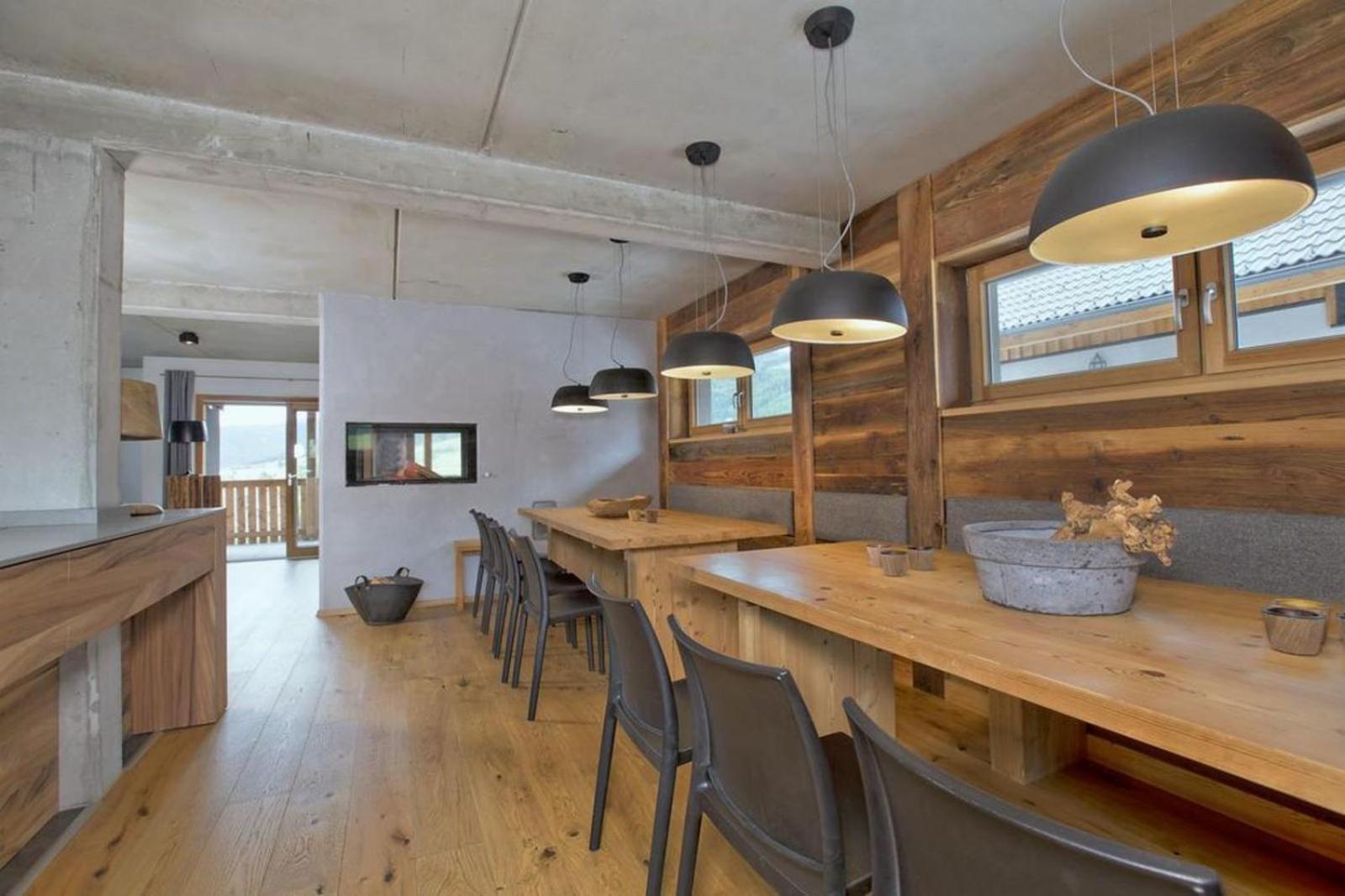 Panorama Chalet Grau XL