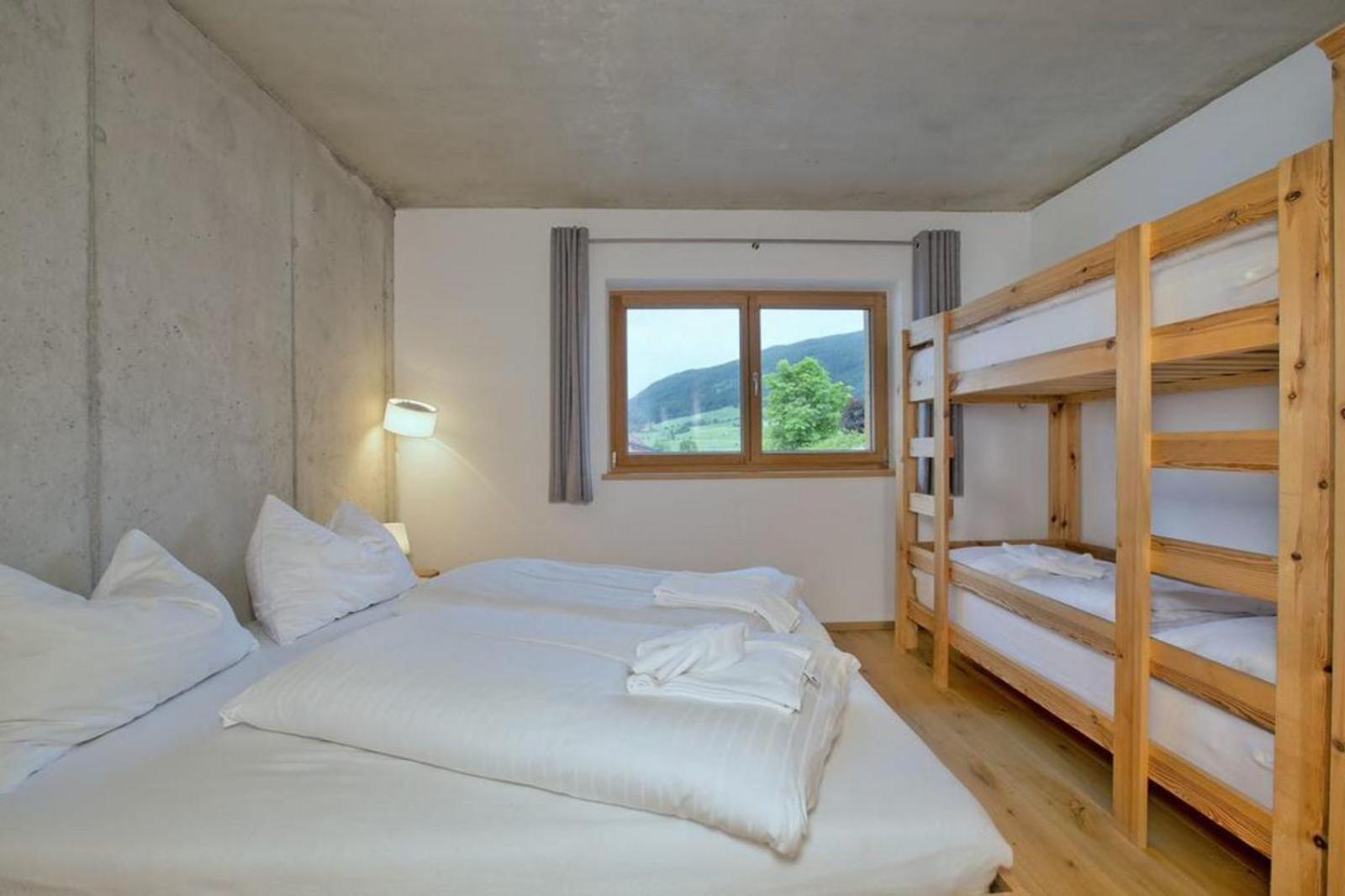Panorama Chalet Grau XL