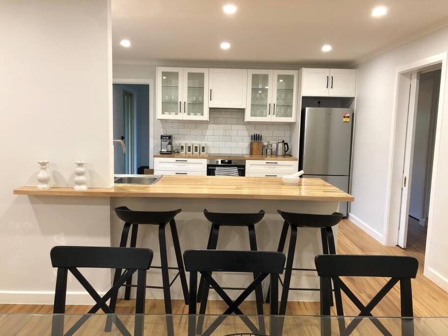 Hahndorf Home, walk to main st, sleeps 8
