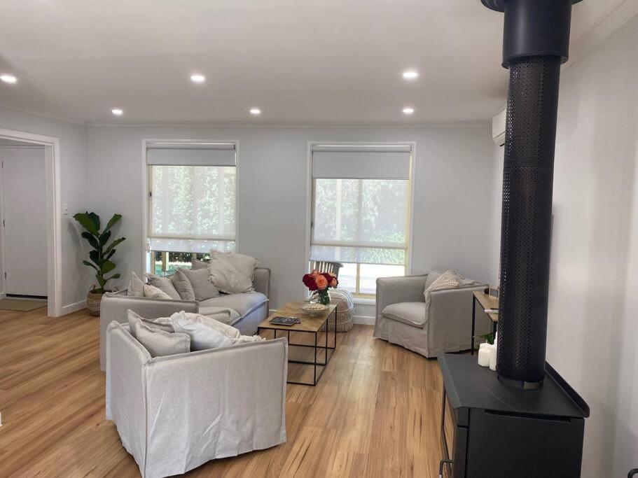Hahndorf Home, walk to main st, sleeps 8