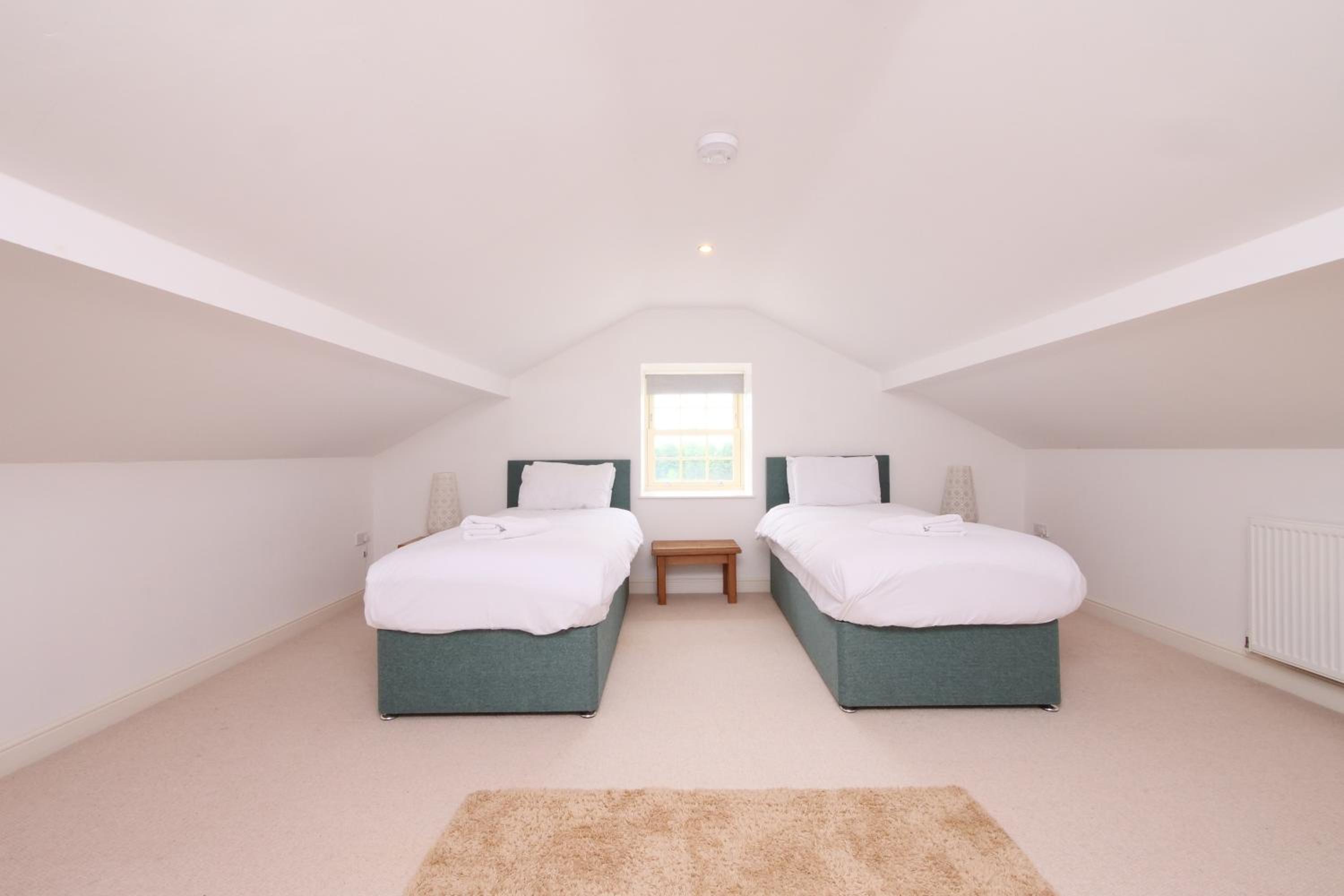 Salton Lodge