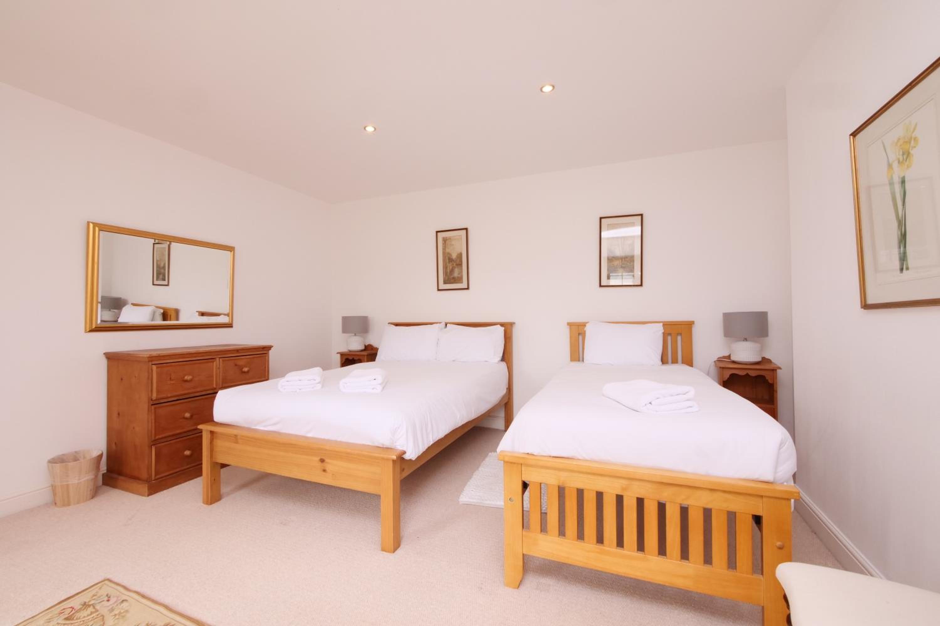 Salton Lodge
