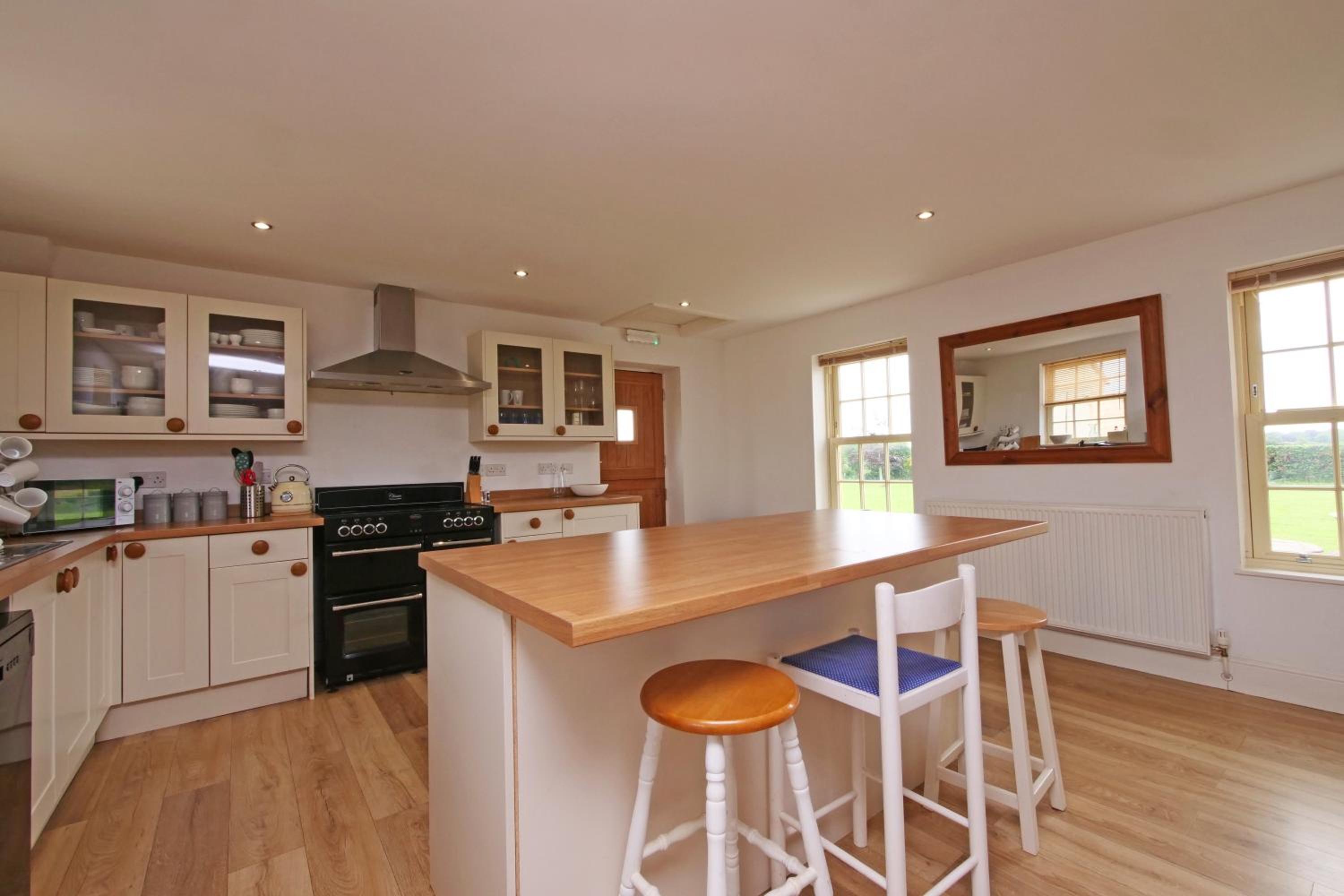 Salton Lodge