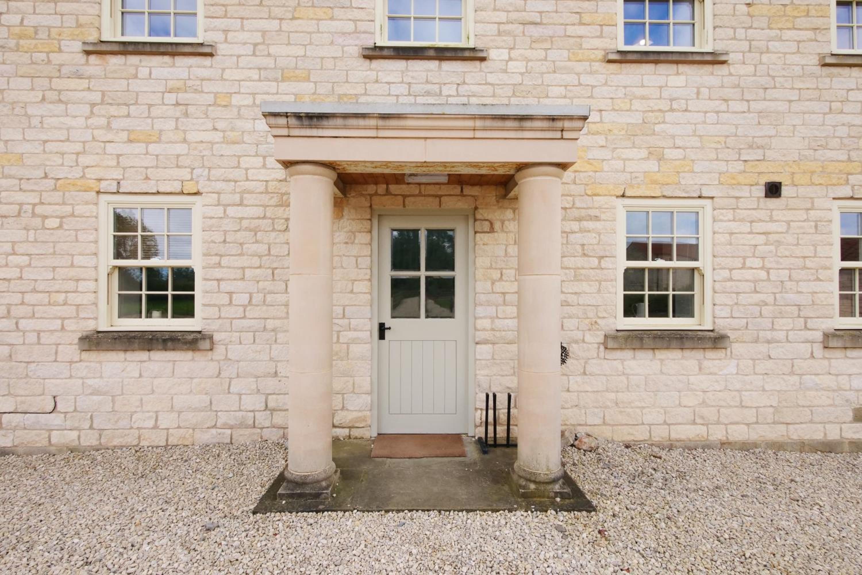 Salton Lodge