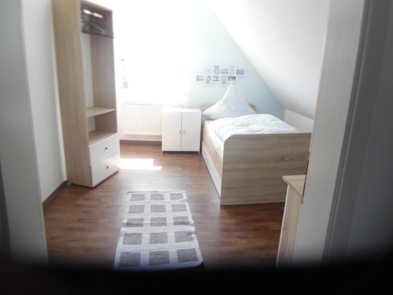 Ferienhaus Mit Garten Und Stellplatz