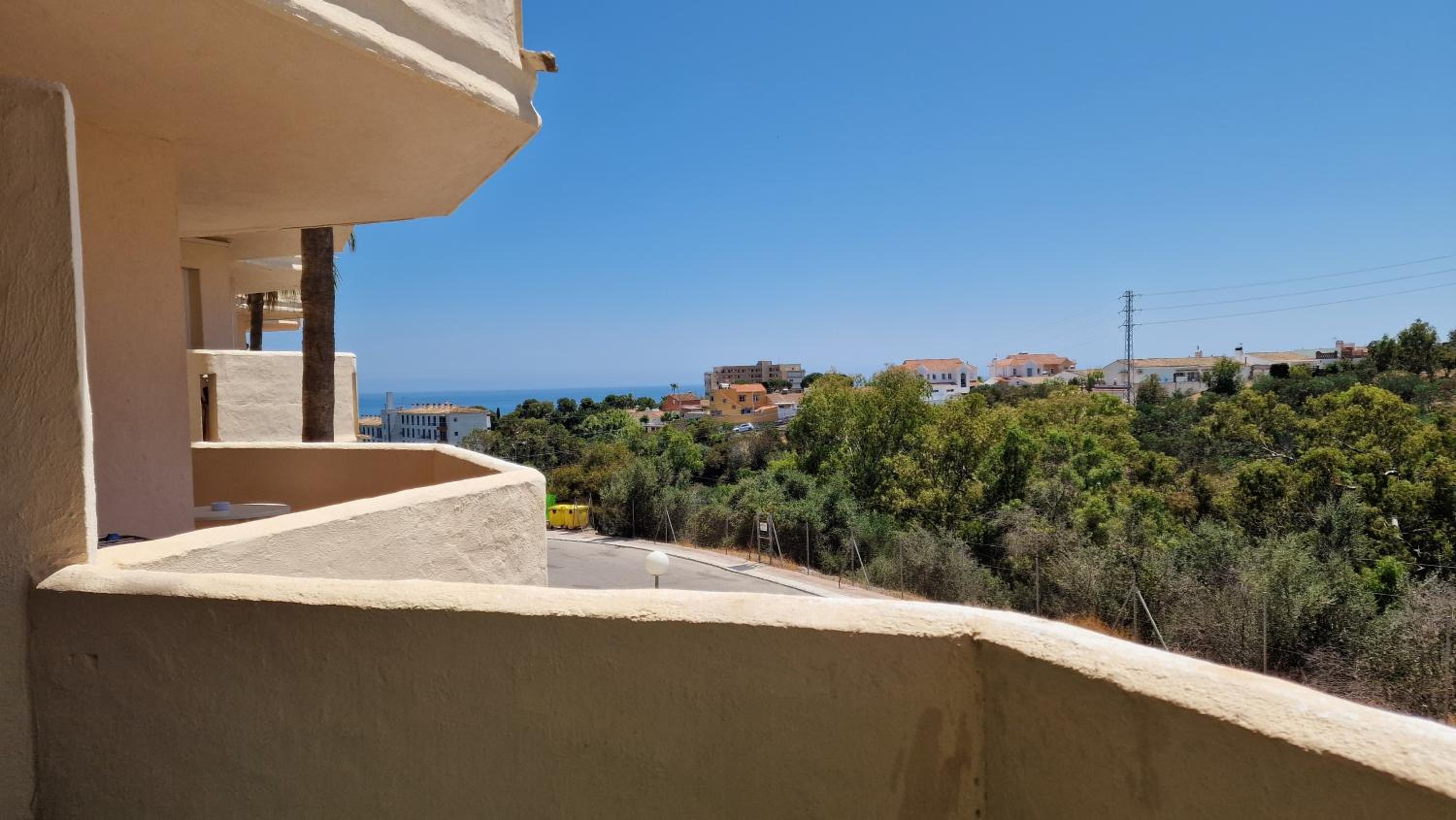Sunny Seaside Retreat in Calahonda sea view pool