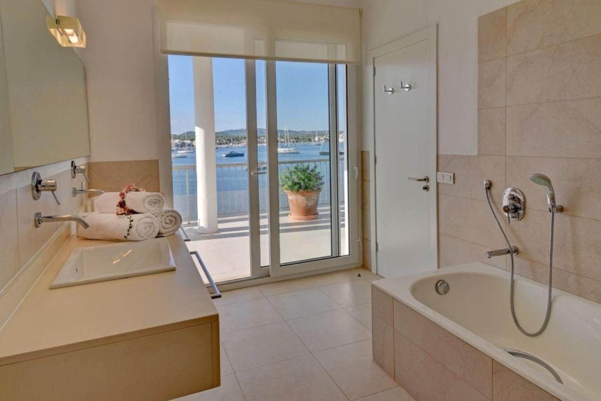 Ferienhaus in Felanitx mit Privatem Pool und Meerblick