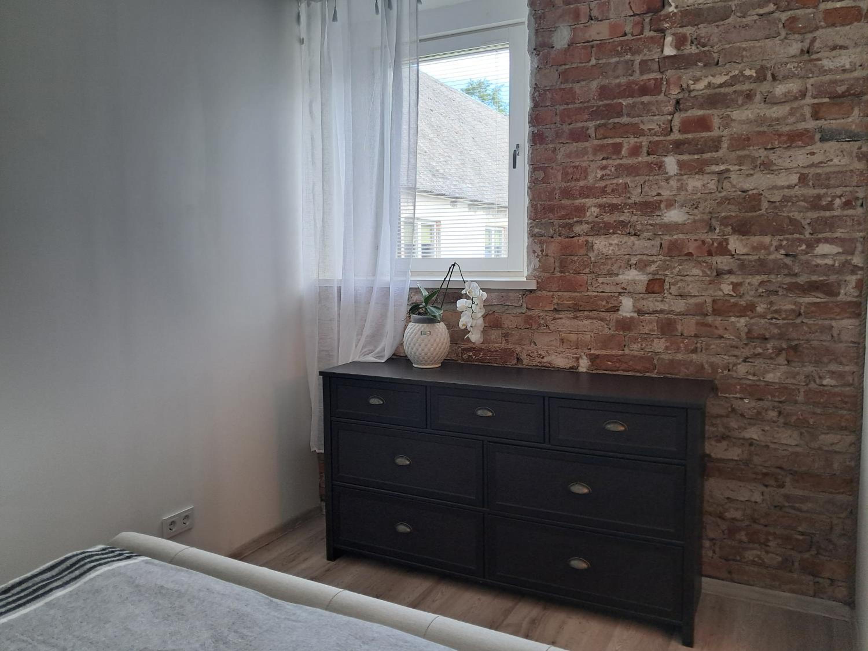 Crystal apartment