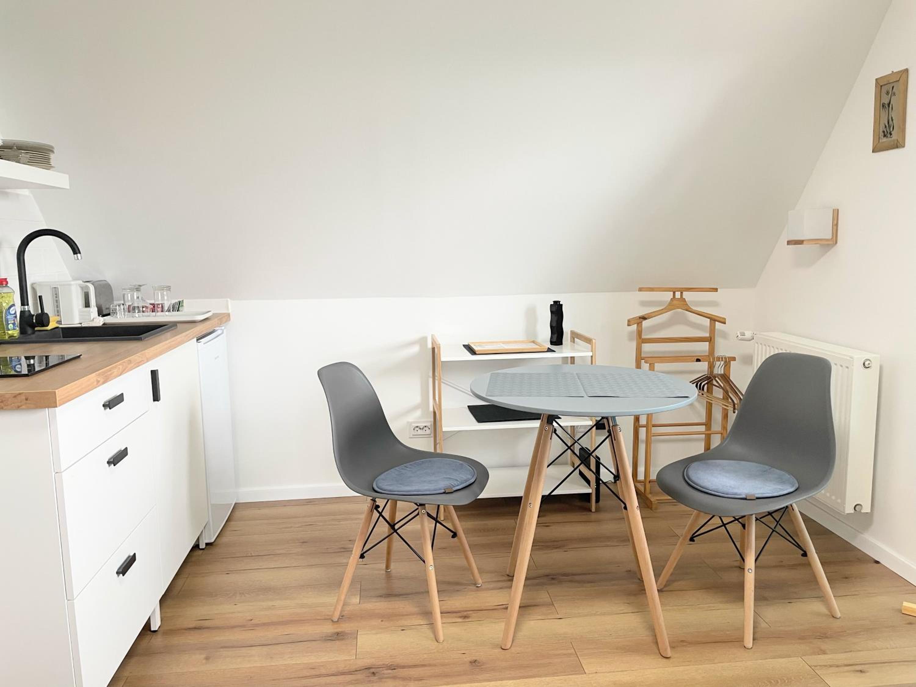 Quiet, green, relaxing place - 1 bedroom apartment view 2