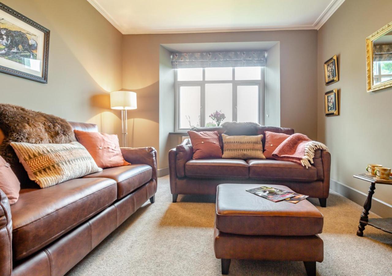 5 Bed in Llangwnadl oc-c29473