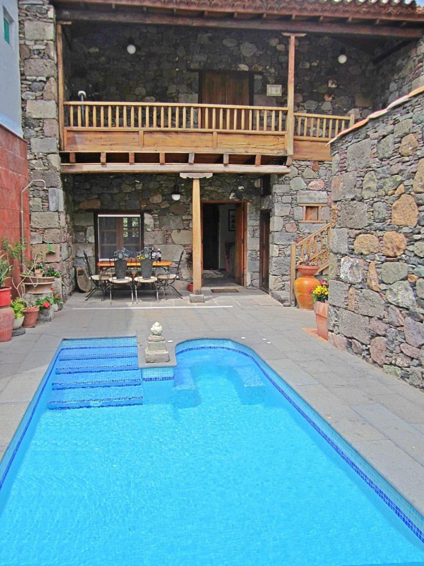 Traditionell kanarisches Ferienhaus mit Pool
