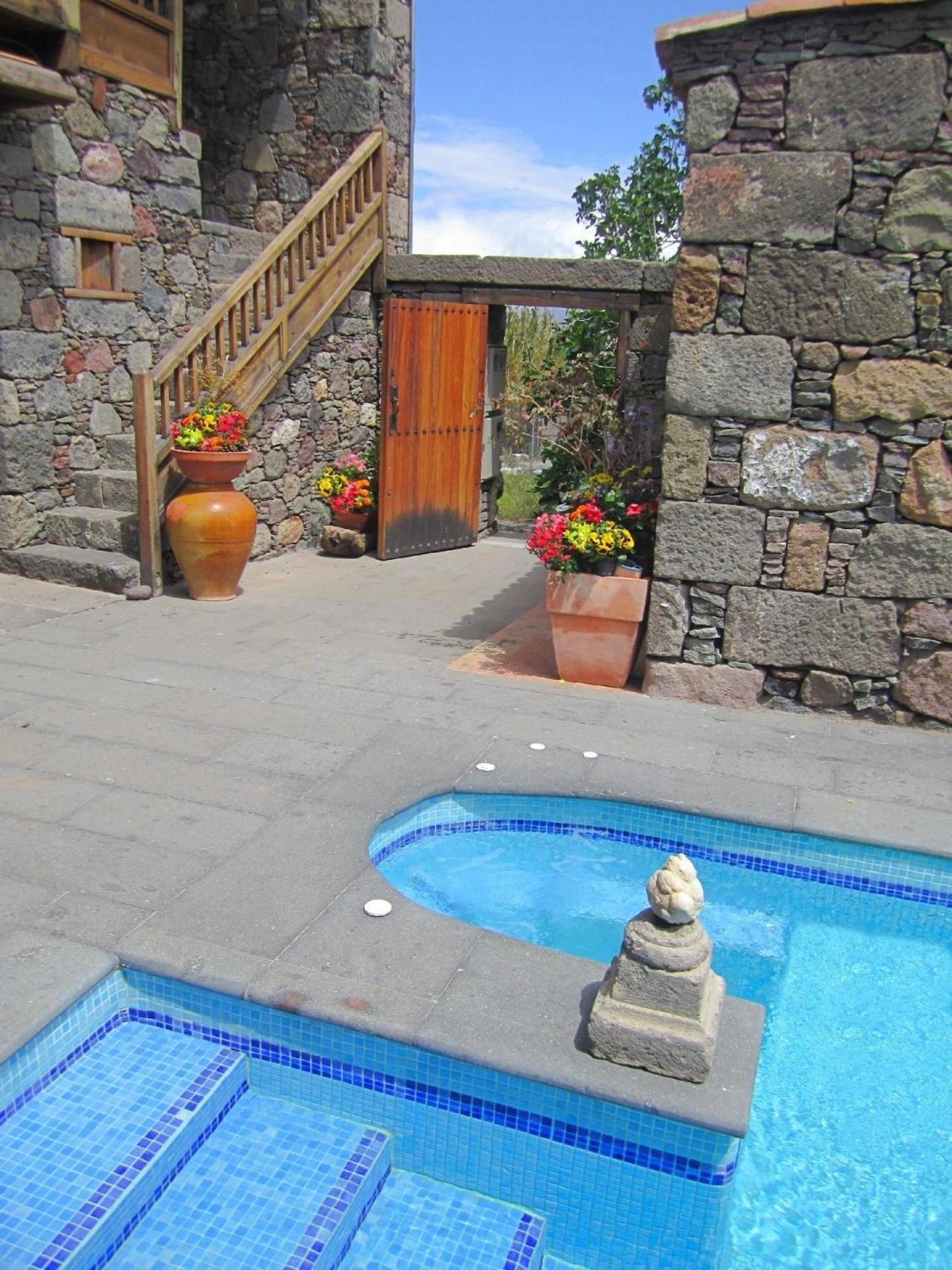 Traditionell kanarisches Ferienhaus mit Pool