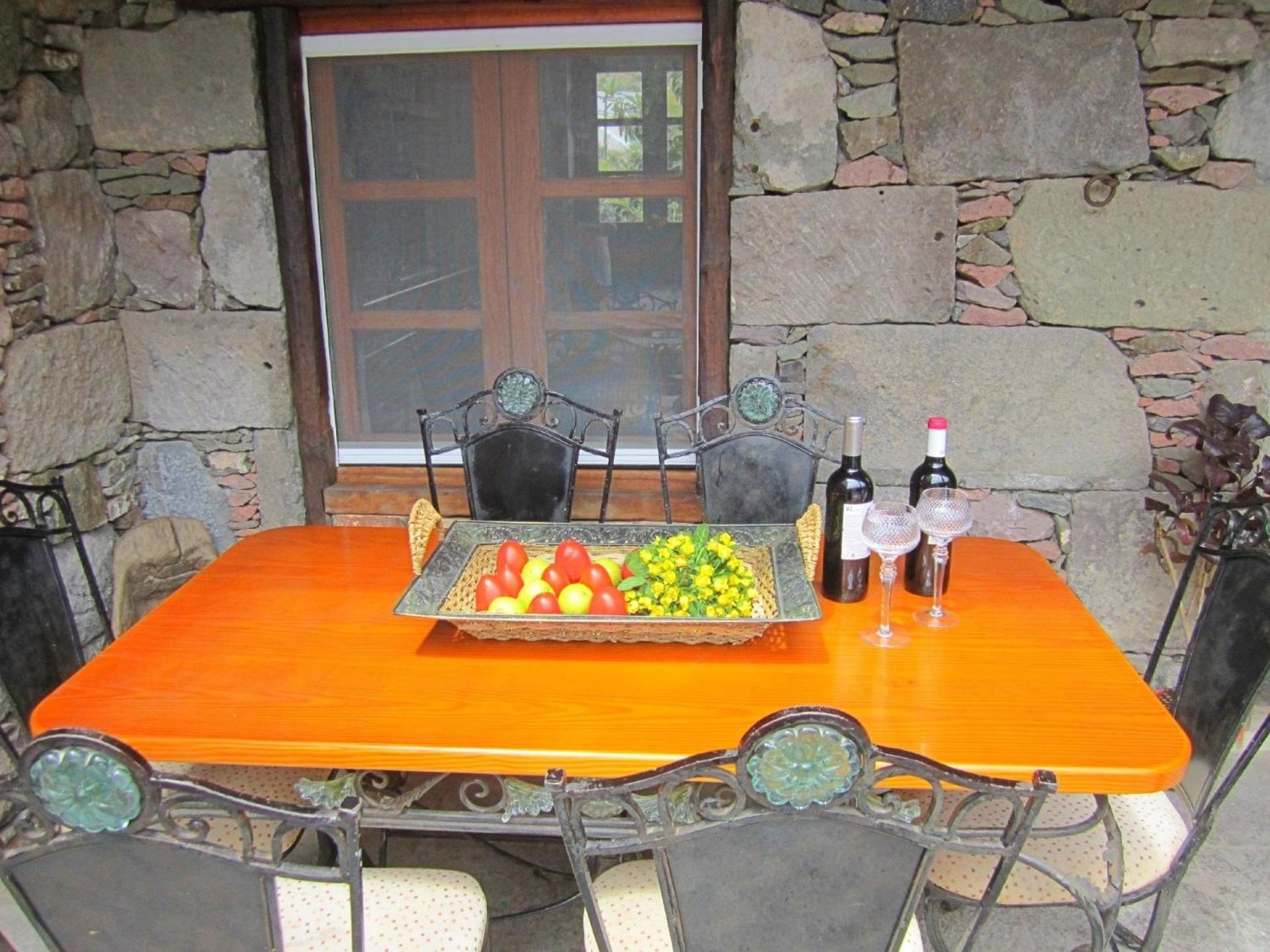 Traditionell kanarisches Ferienhaus mit Pool