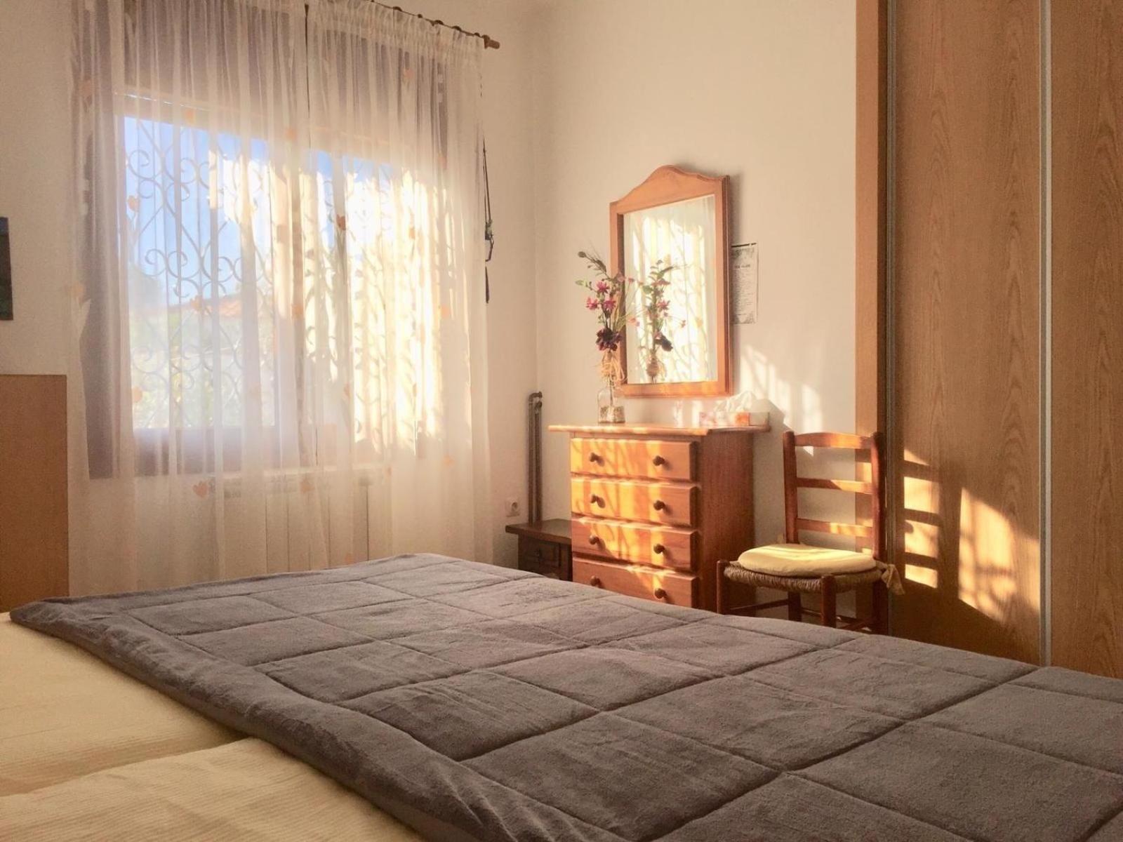 Geräumiges, Strandnahes Ferienhaus Mit Garten