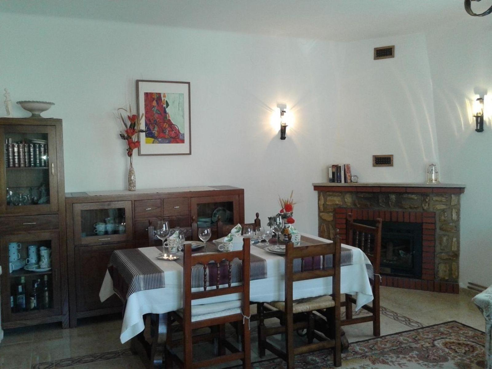 Geräumiges, Strandnahes Ferienhaus Mit Garten