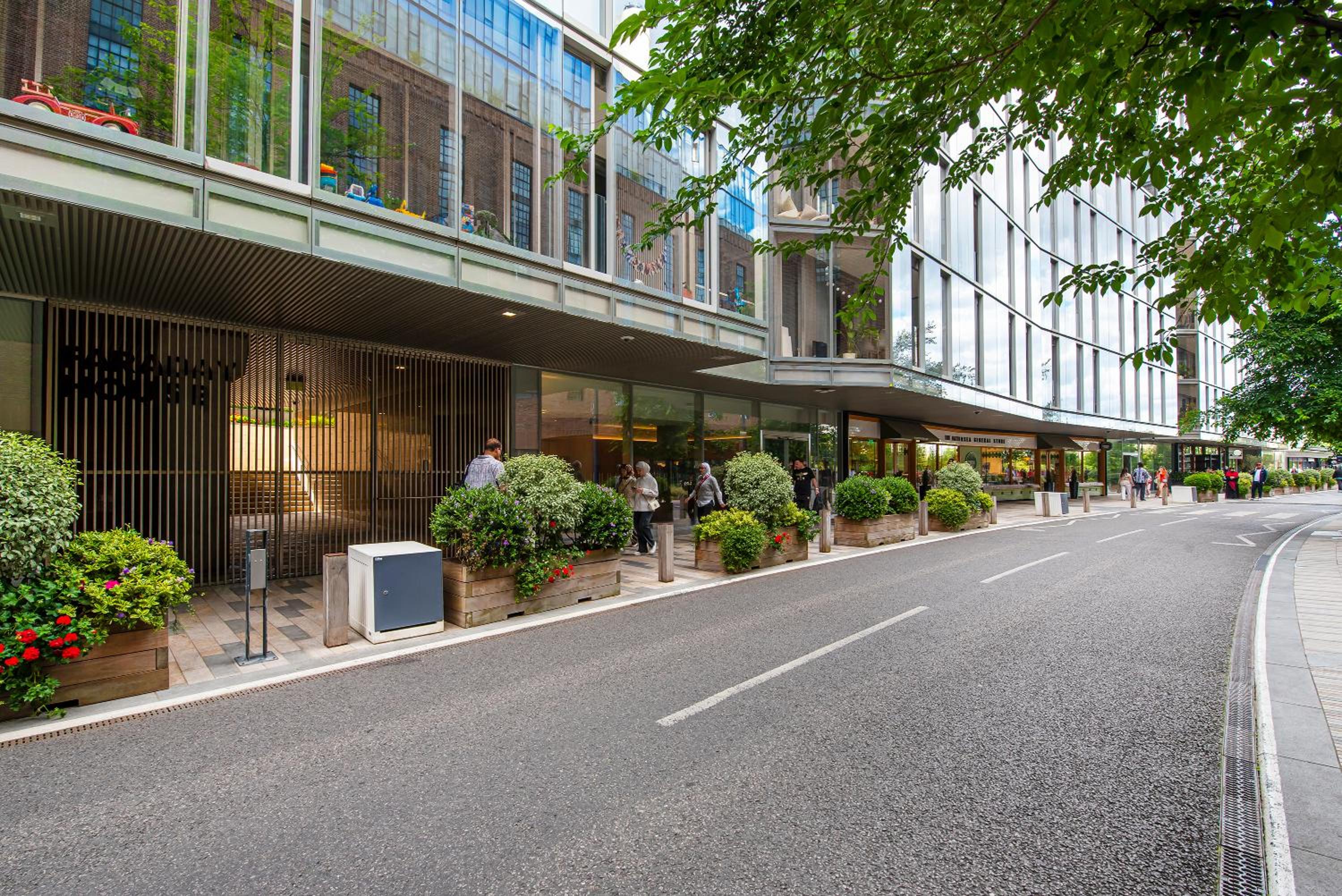Modern 2 Bed Battersea Power Station