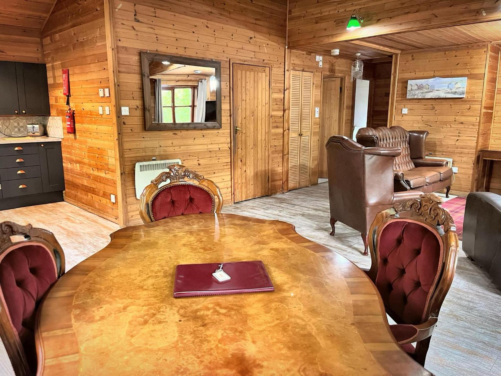 Shrew Lodge-woodland Lodges-Hot Tub-Pembrokeshire-Tenby view 3