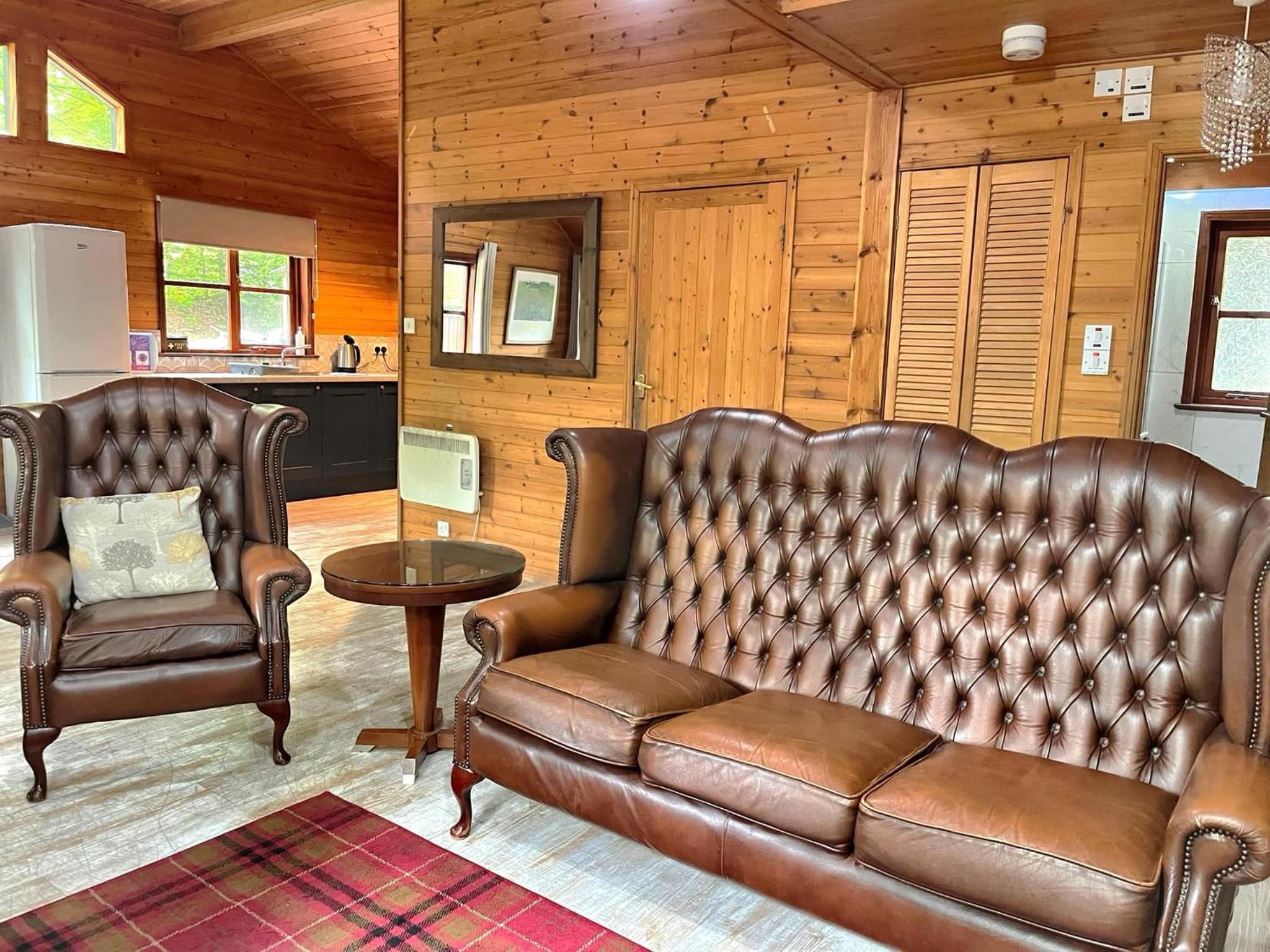 Shrew Lodge-woodland Lodges-Hot Tub-Pembrokeshire-Tenby view 2