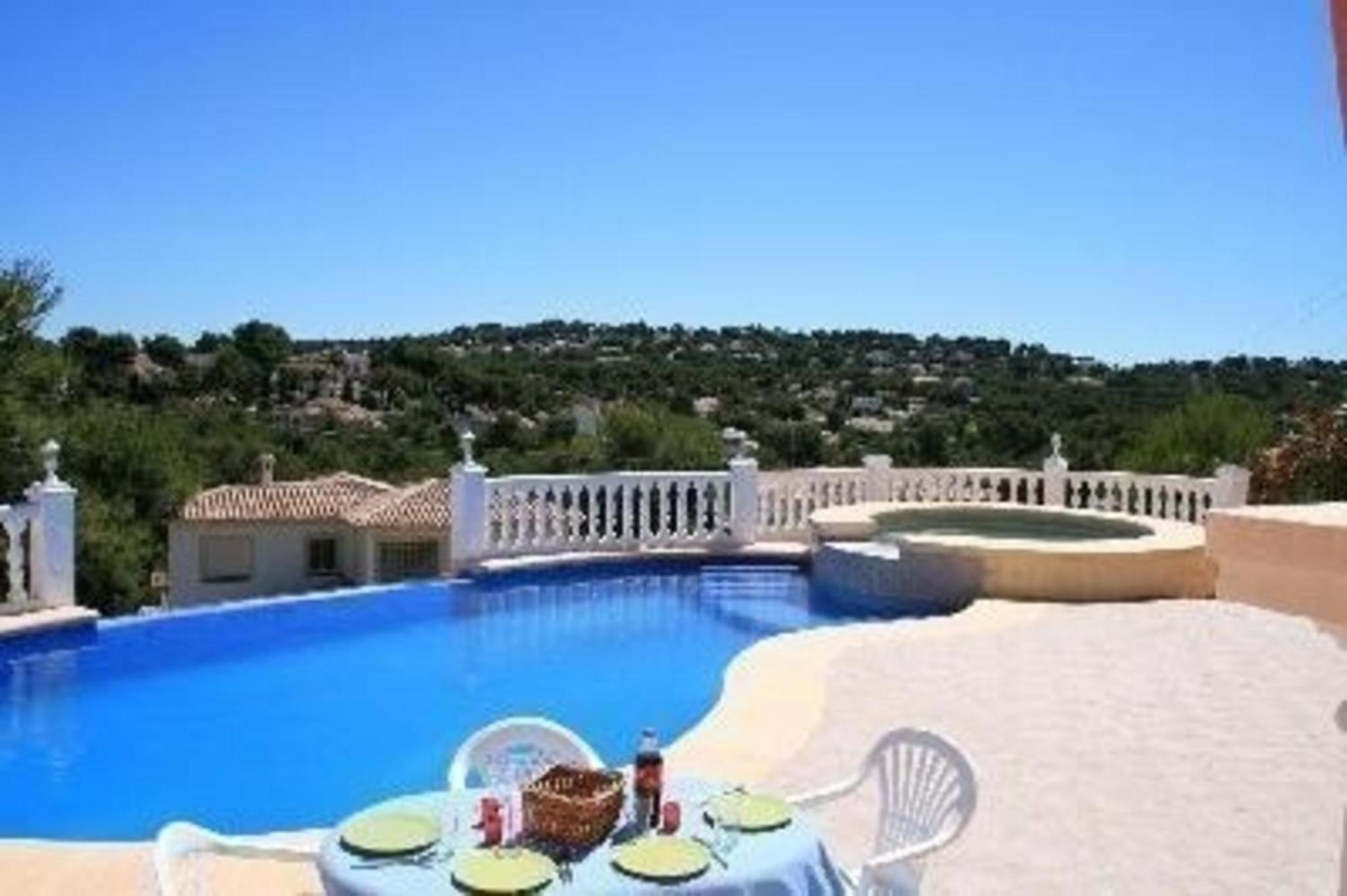 Villa redonda costa nova