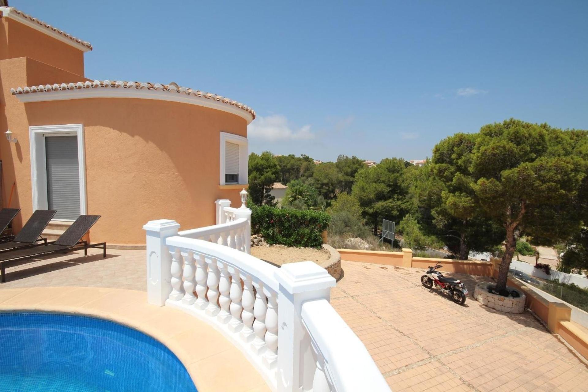 Villa redonda costa nova