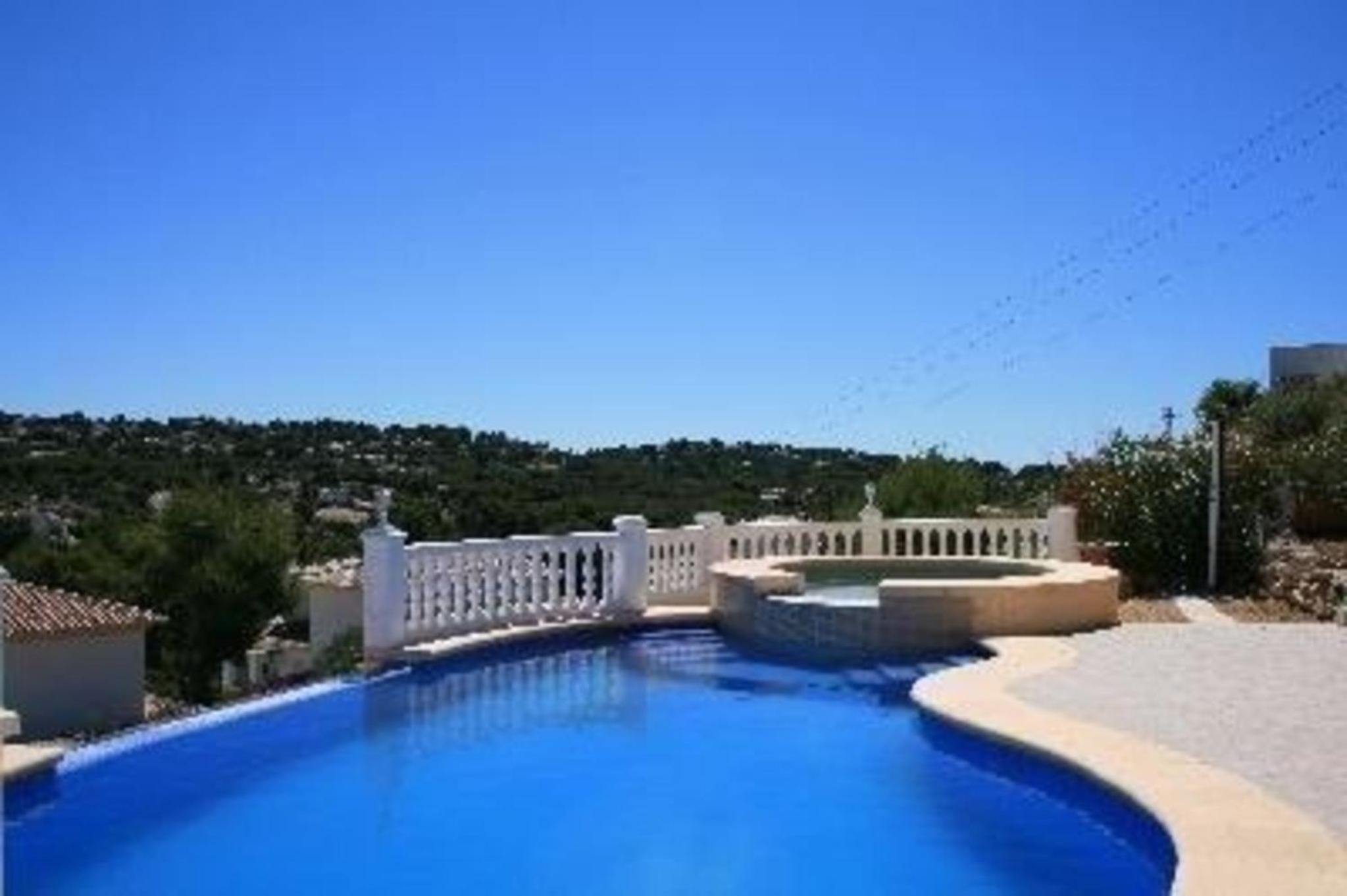 Villa redonda costa nova