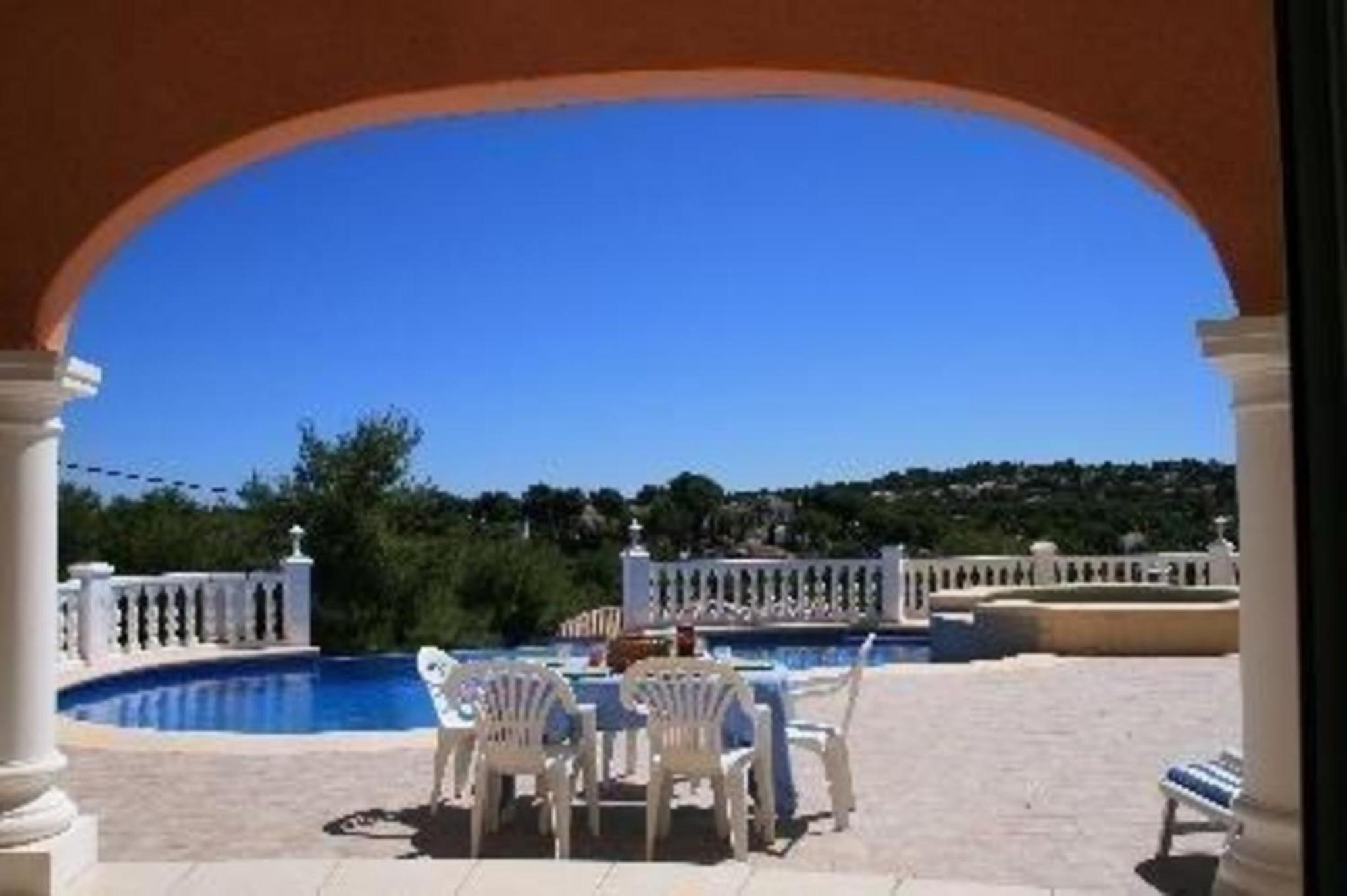 Villa redonda costa nova
