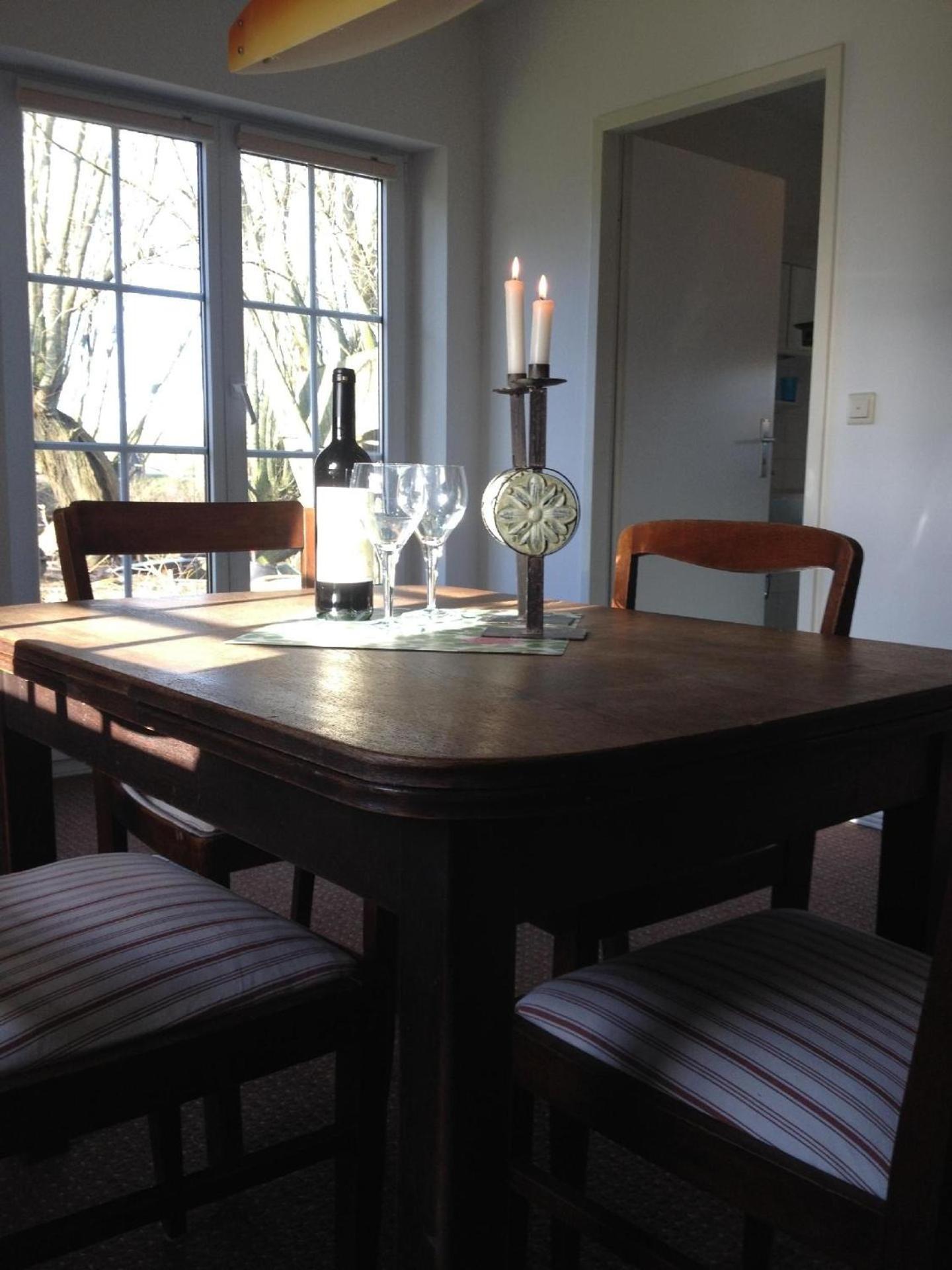 Ferienhaus Auf Zwei Etagen Mit Gartennutzung
