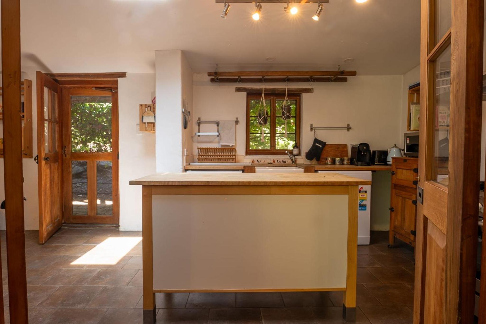Spa Bath, Entire Home, Off Street Parking, Barossa Valley