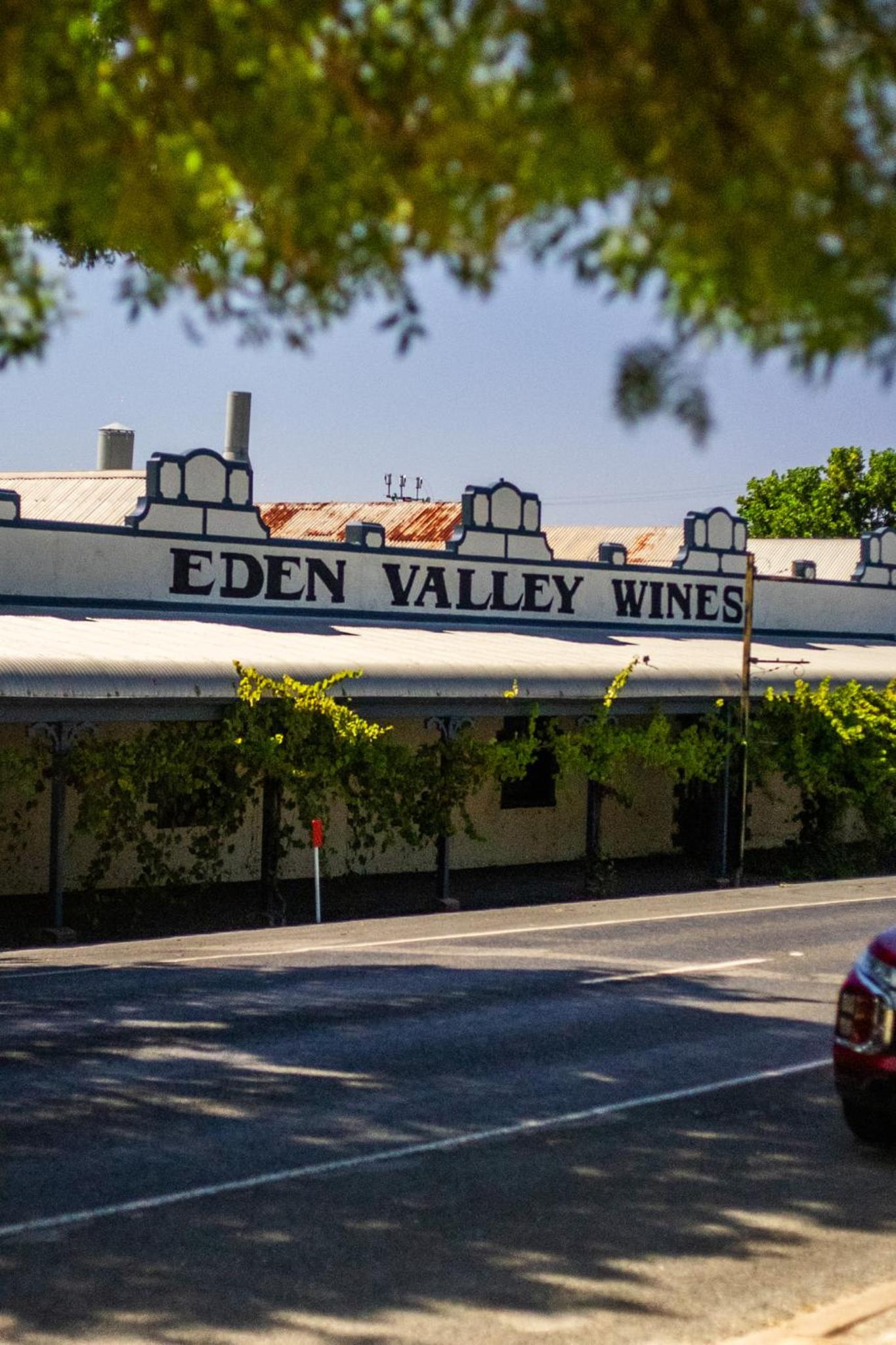Spa Bath, Entire Home, Off Street Parking, Barossa Valley