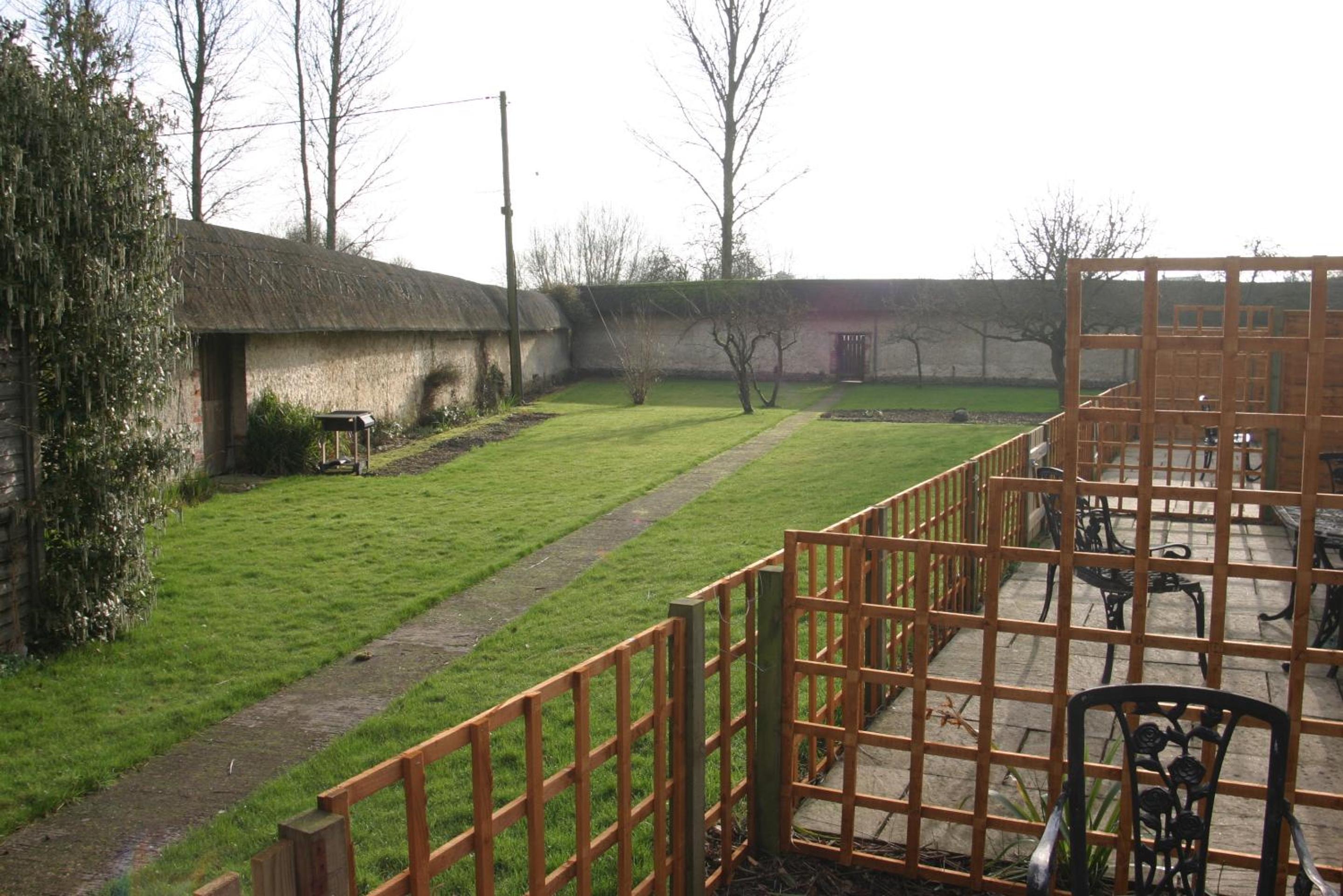 Photo 42