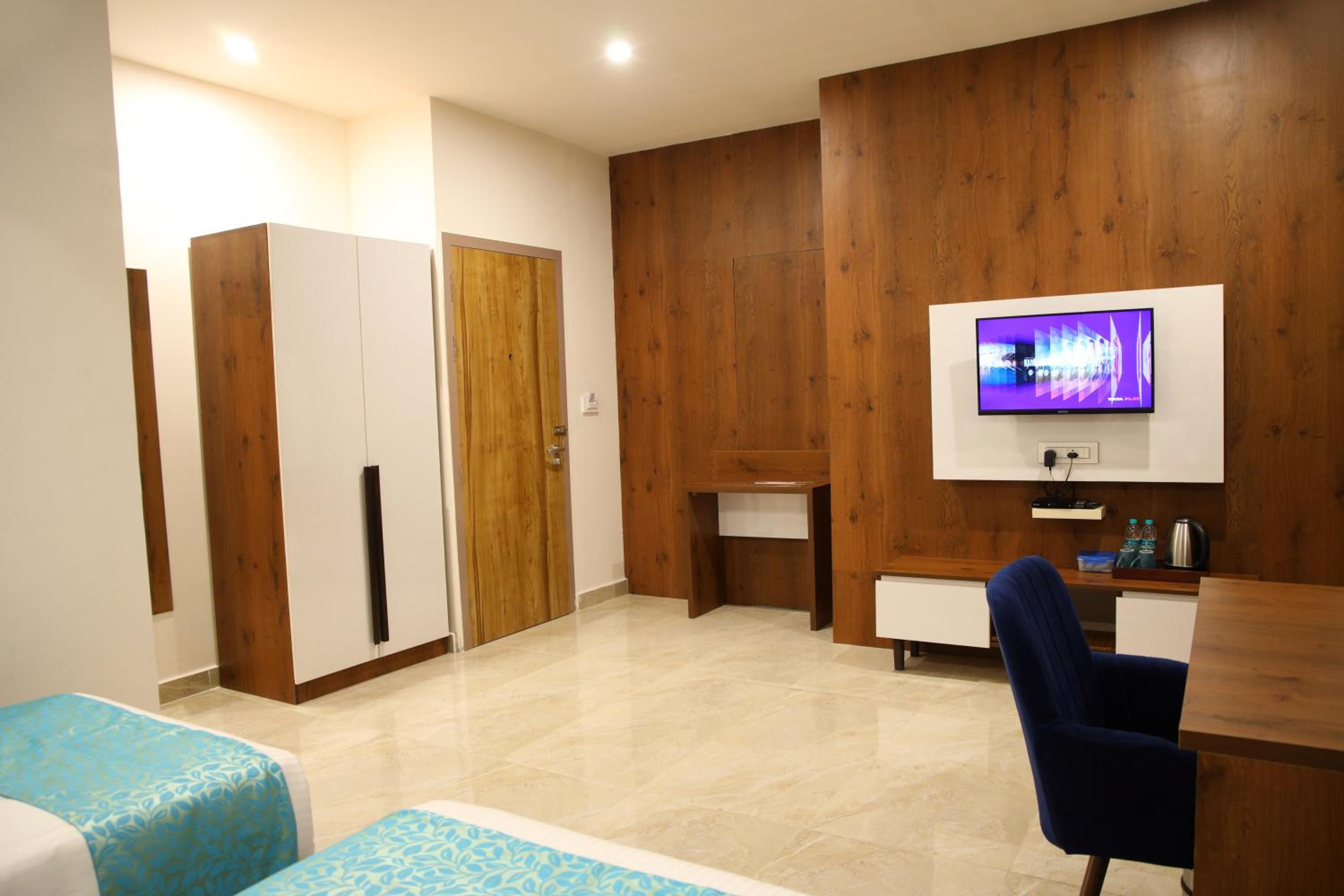 Zing Rooms by GuestHouse Suites view 4