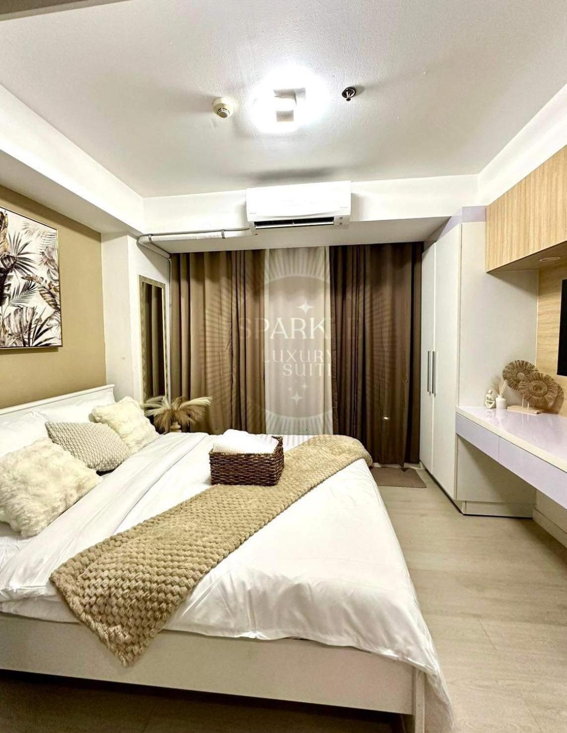 Sparkle Luxury Suites