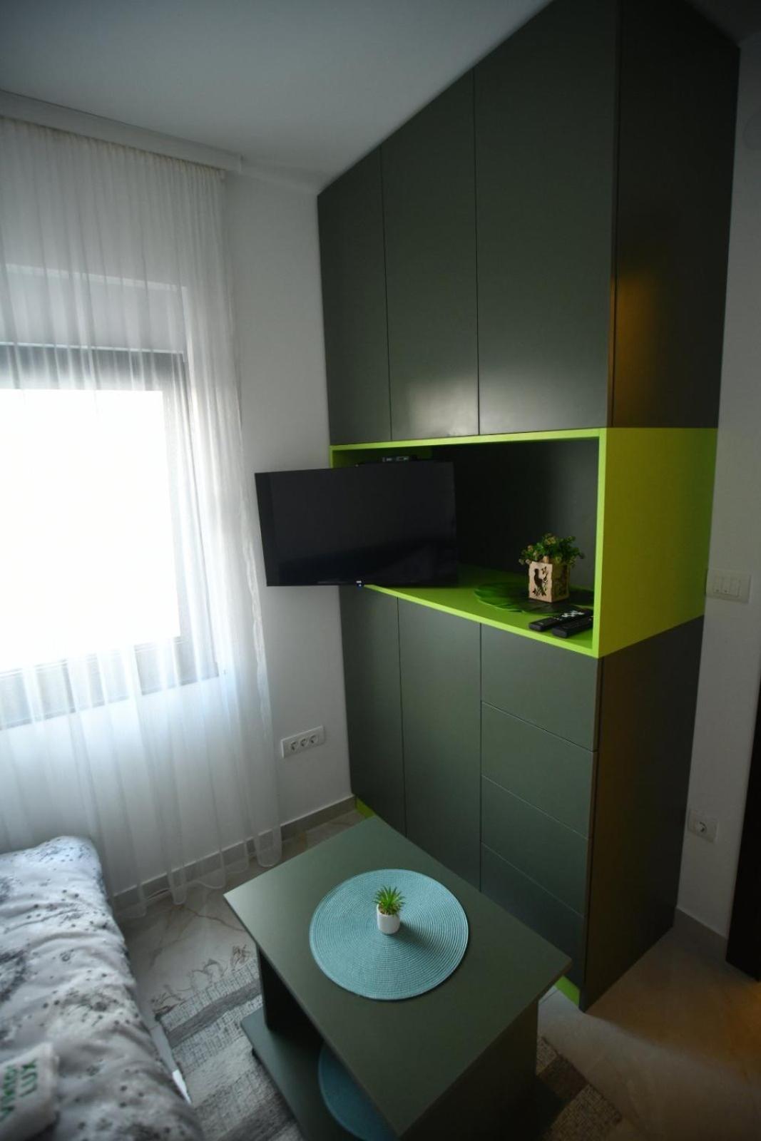 Photo 9