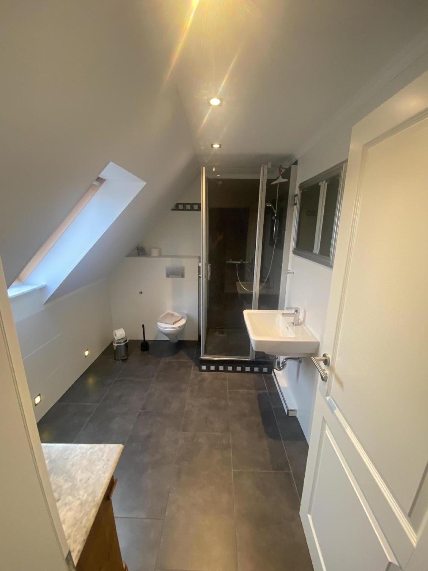 Ferienwohnung In Ruhiger Lage Mit Großem Balkon