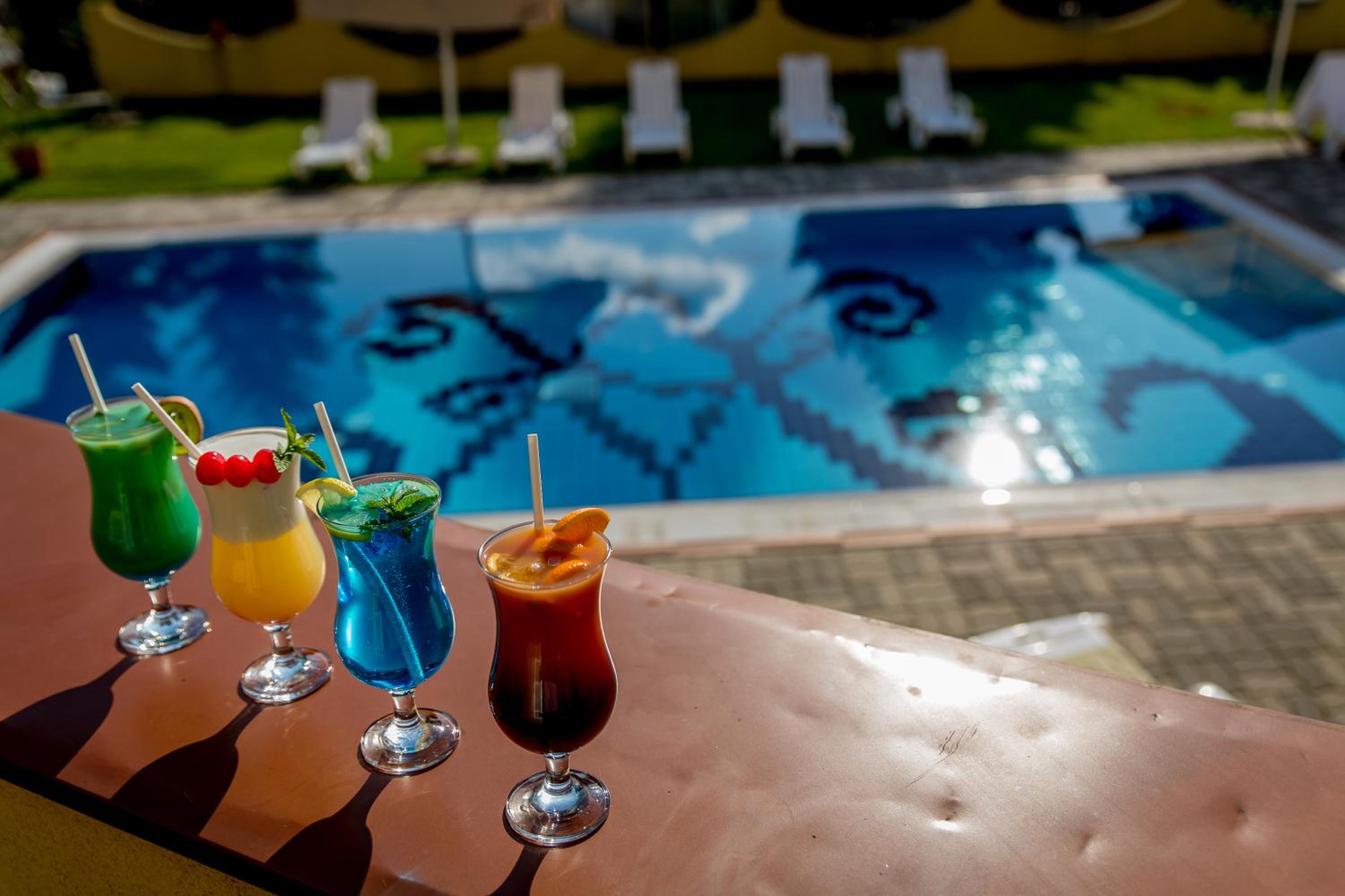 Hotel Aphrodite Hotel - Image 1