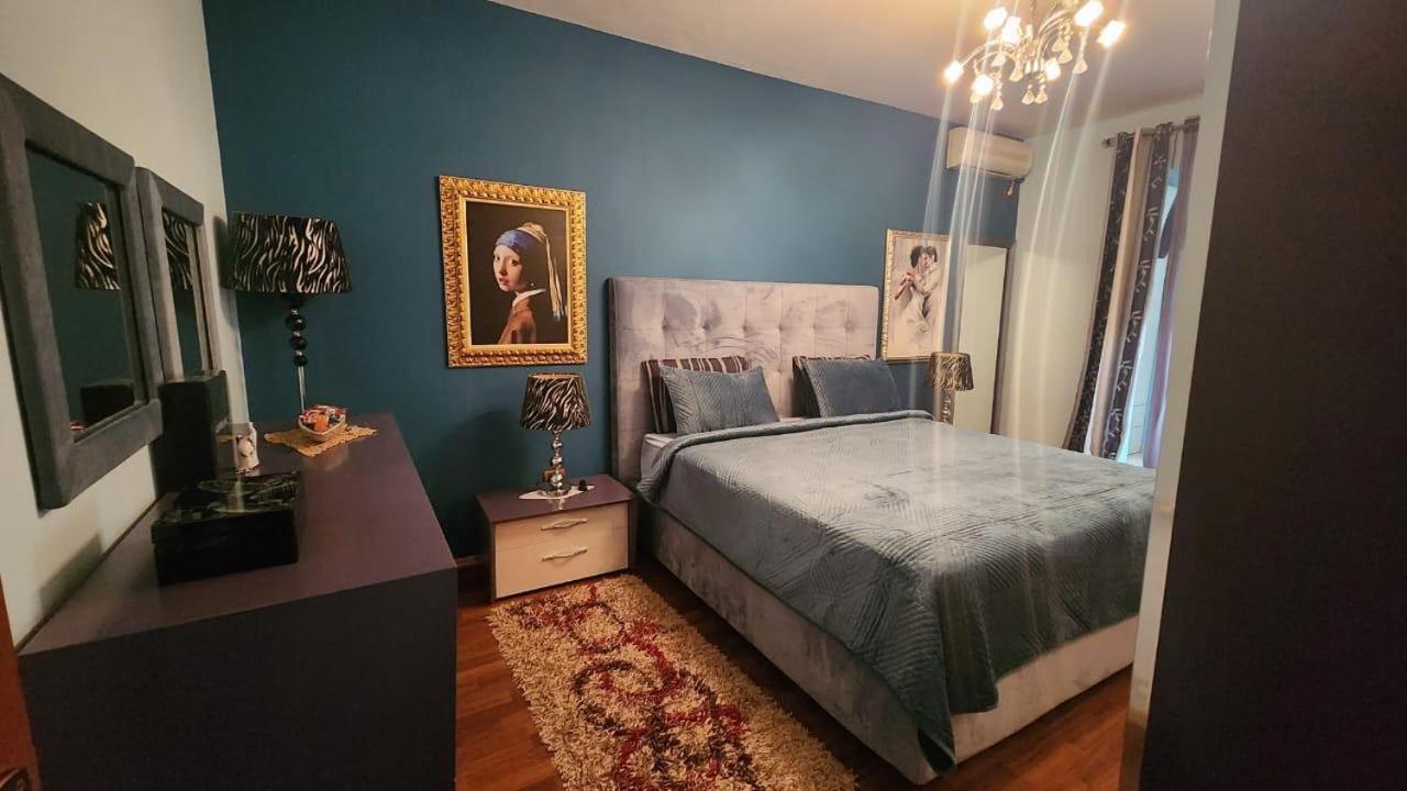 Rozi's Apartments