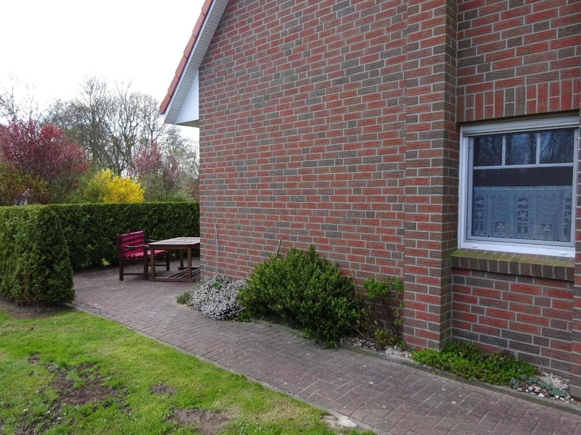 Komfortable Doppelhaushälfte Und Großem Garten