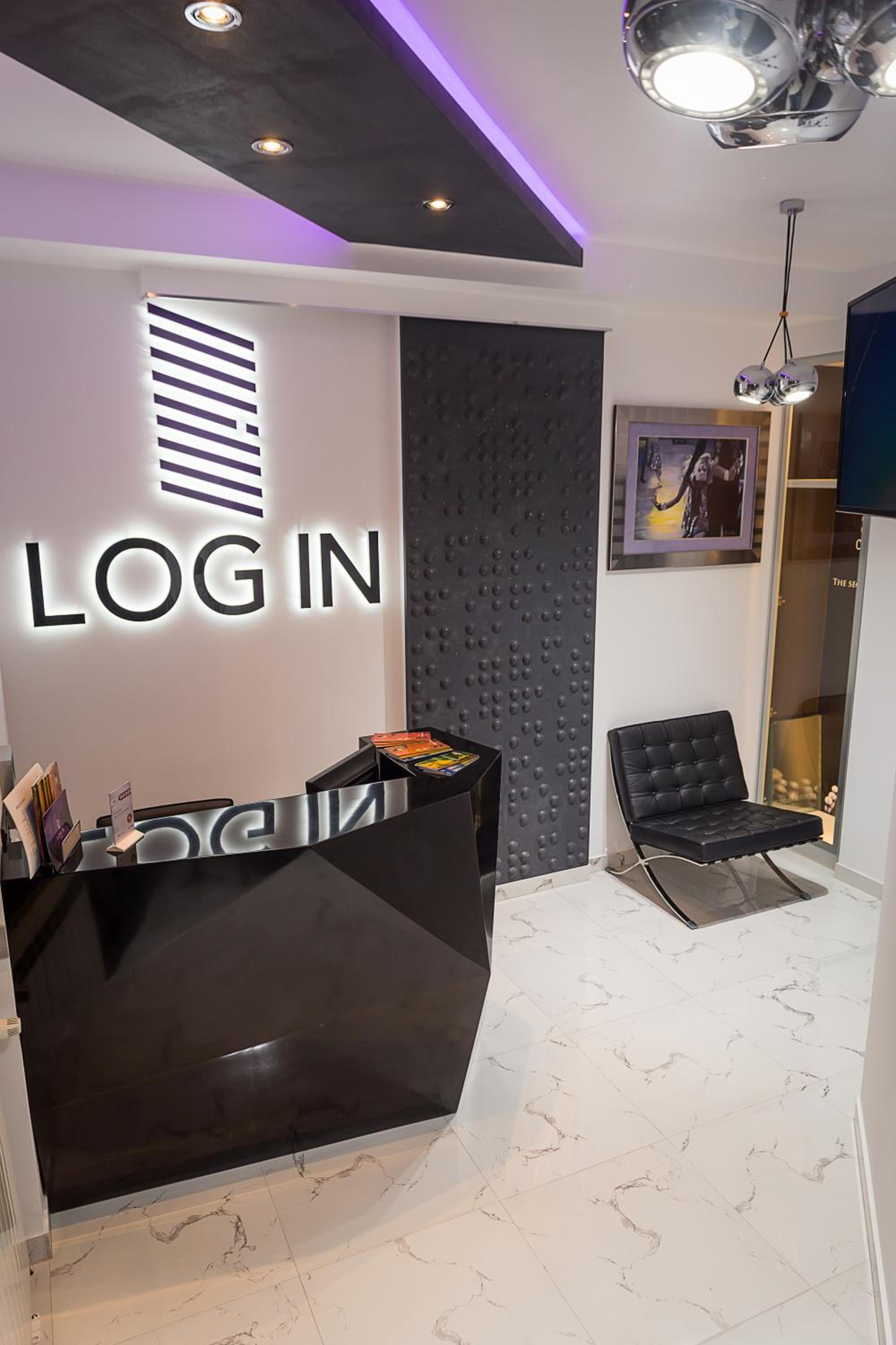 Log In Rooms