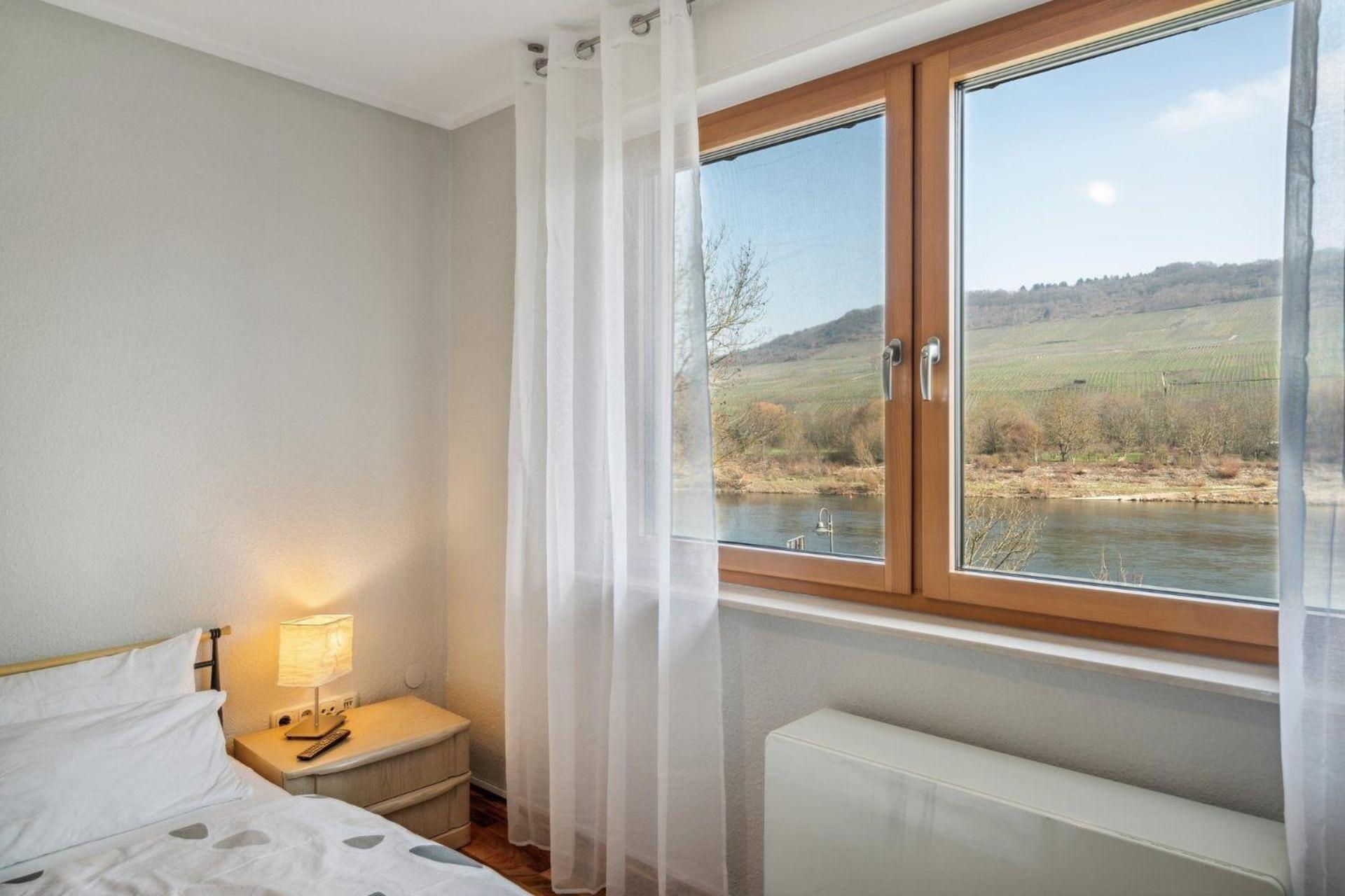 Ferienwohnung Mit Balkon Und Schönem Moselblick