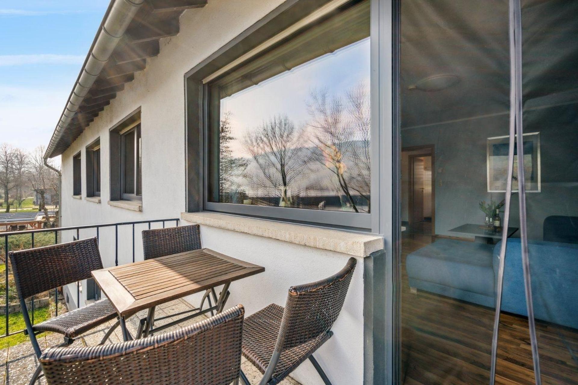 Ferienwohnung Mit Balkon Und Schönem Moselblick
