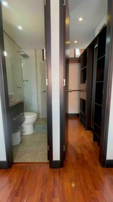 Nice Apt 2 Br 2 Bath in Laureles Second Park
